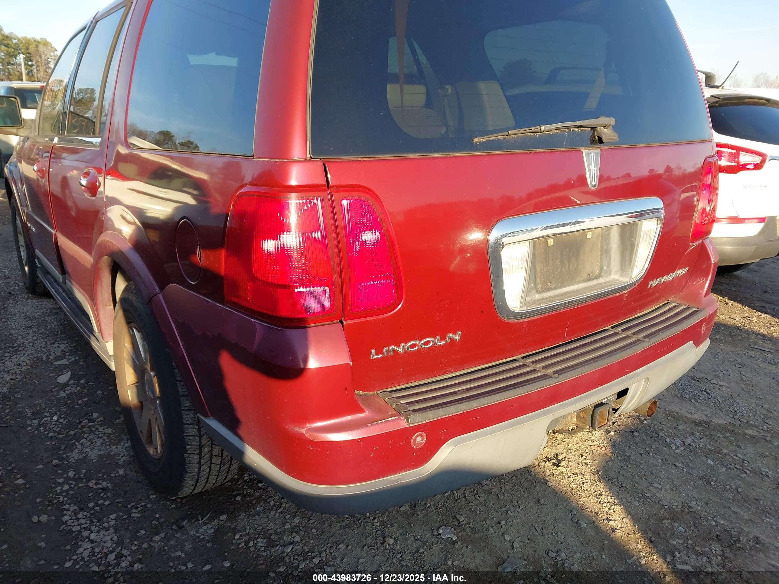 LINCOLN NAVIGATOR image 6