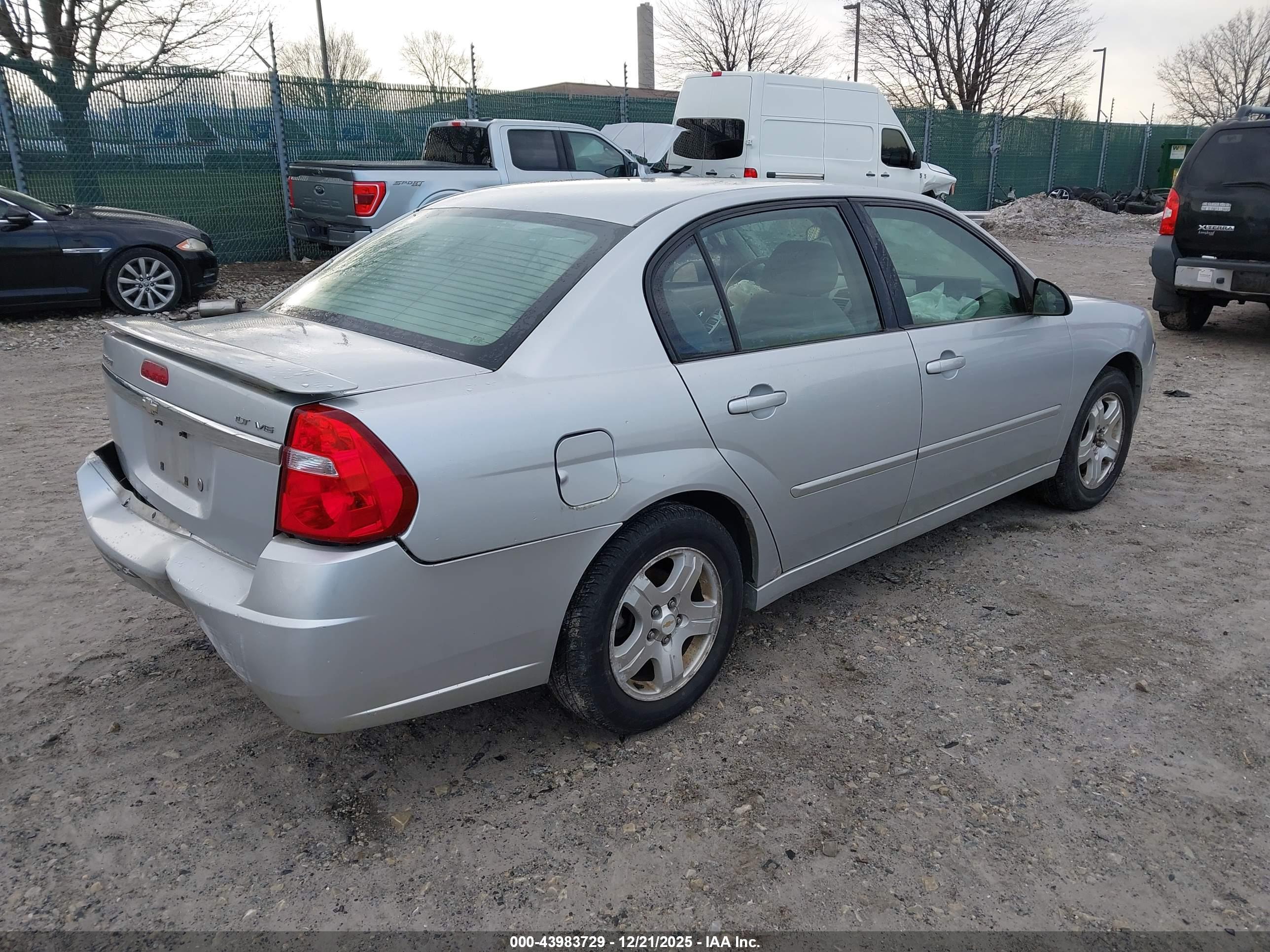 CHEVROLET MALIBU image 4