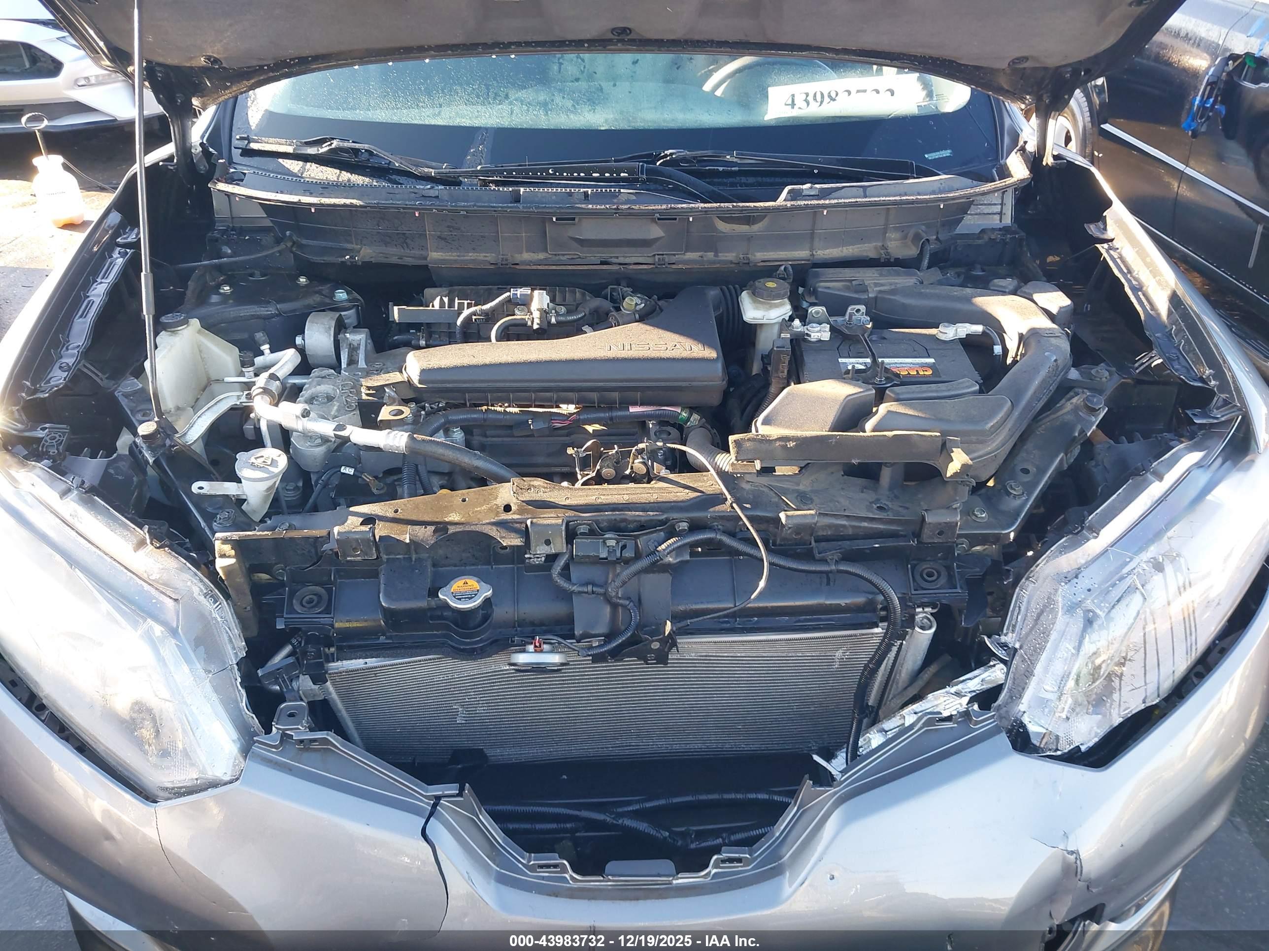 NISSAN ROGUE image 10
