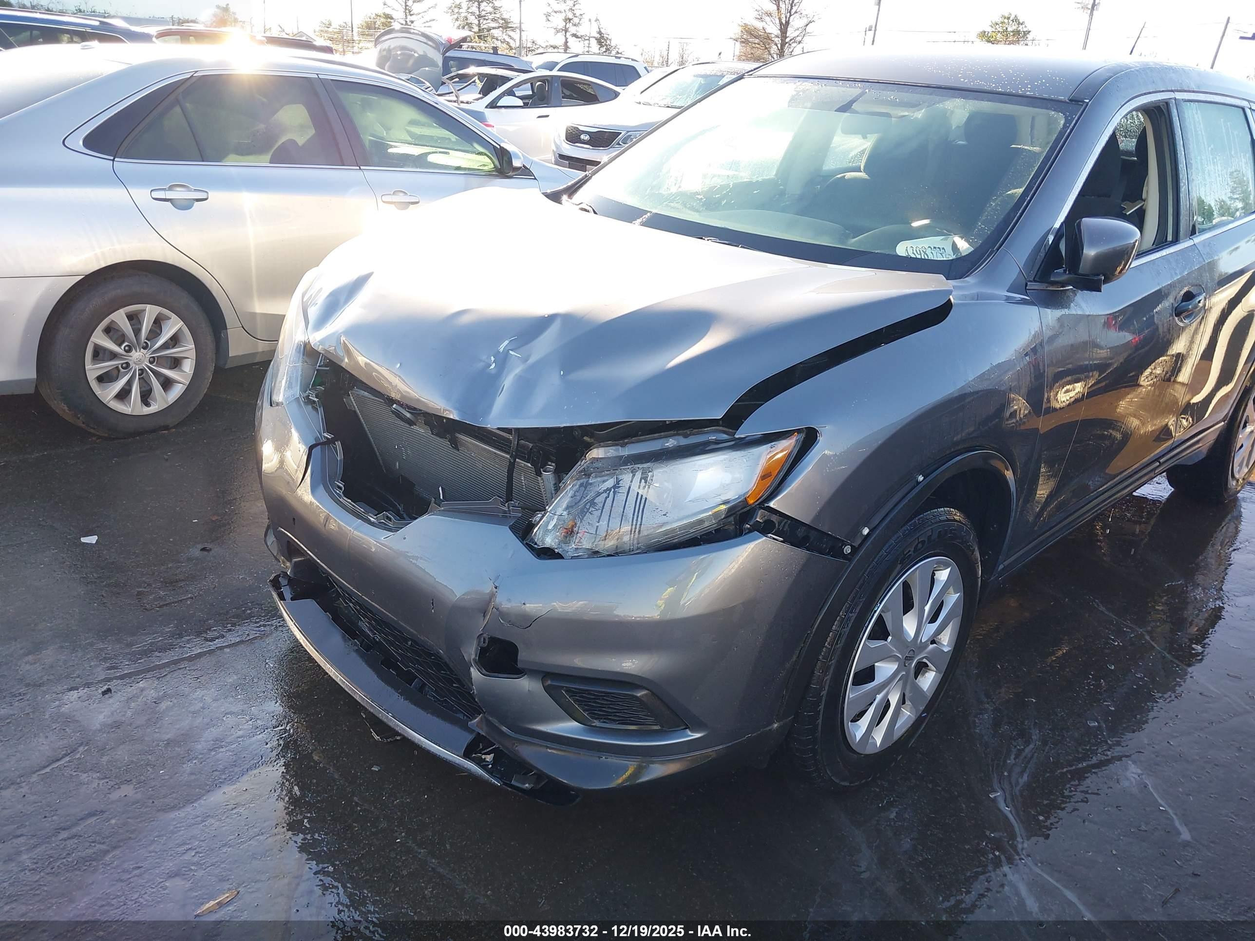 NISSAN ROGUE image 6