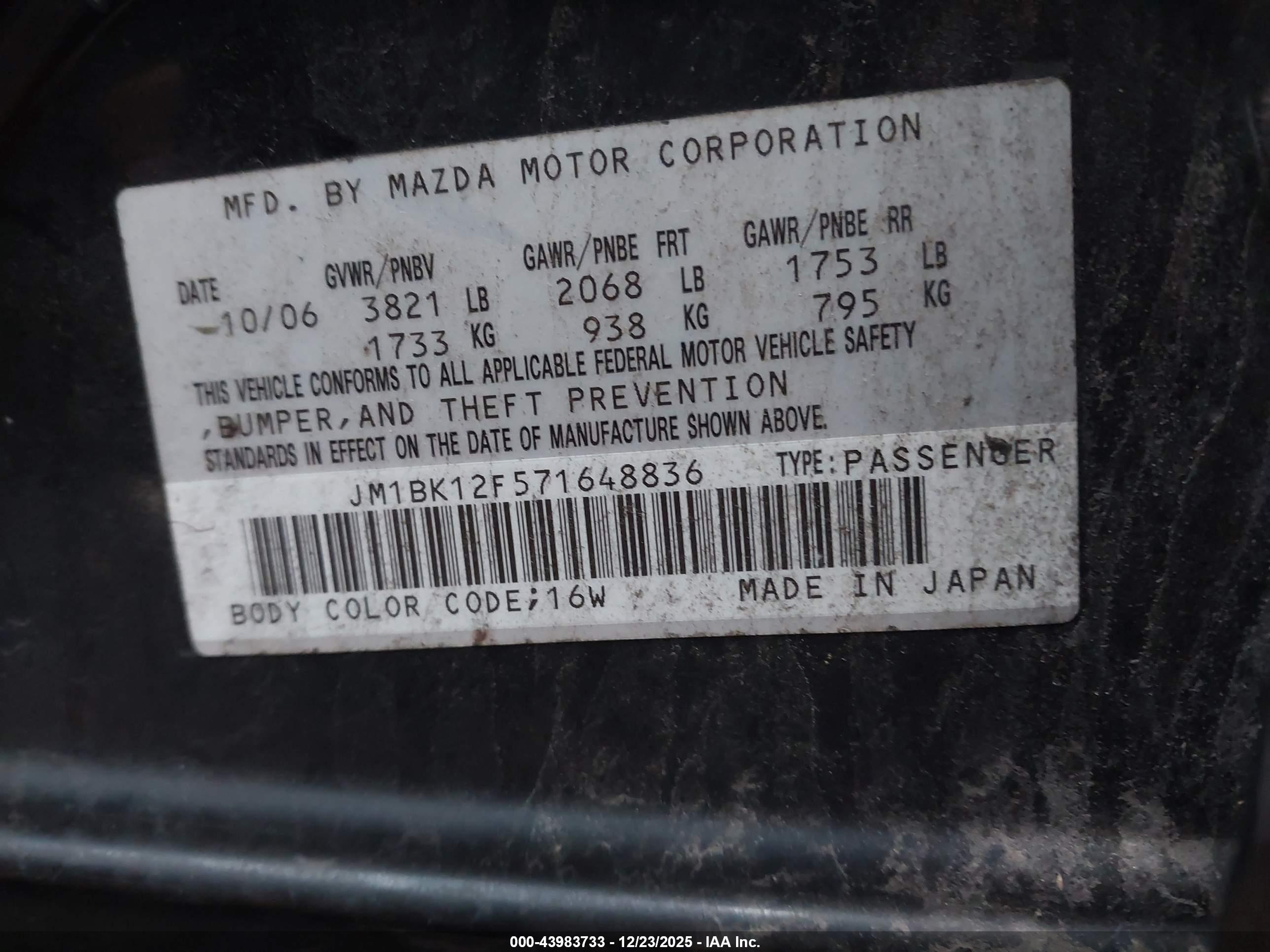 MAZDA MAZDA3 image 9