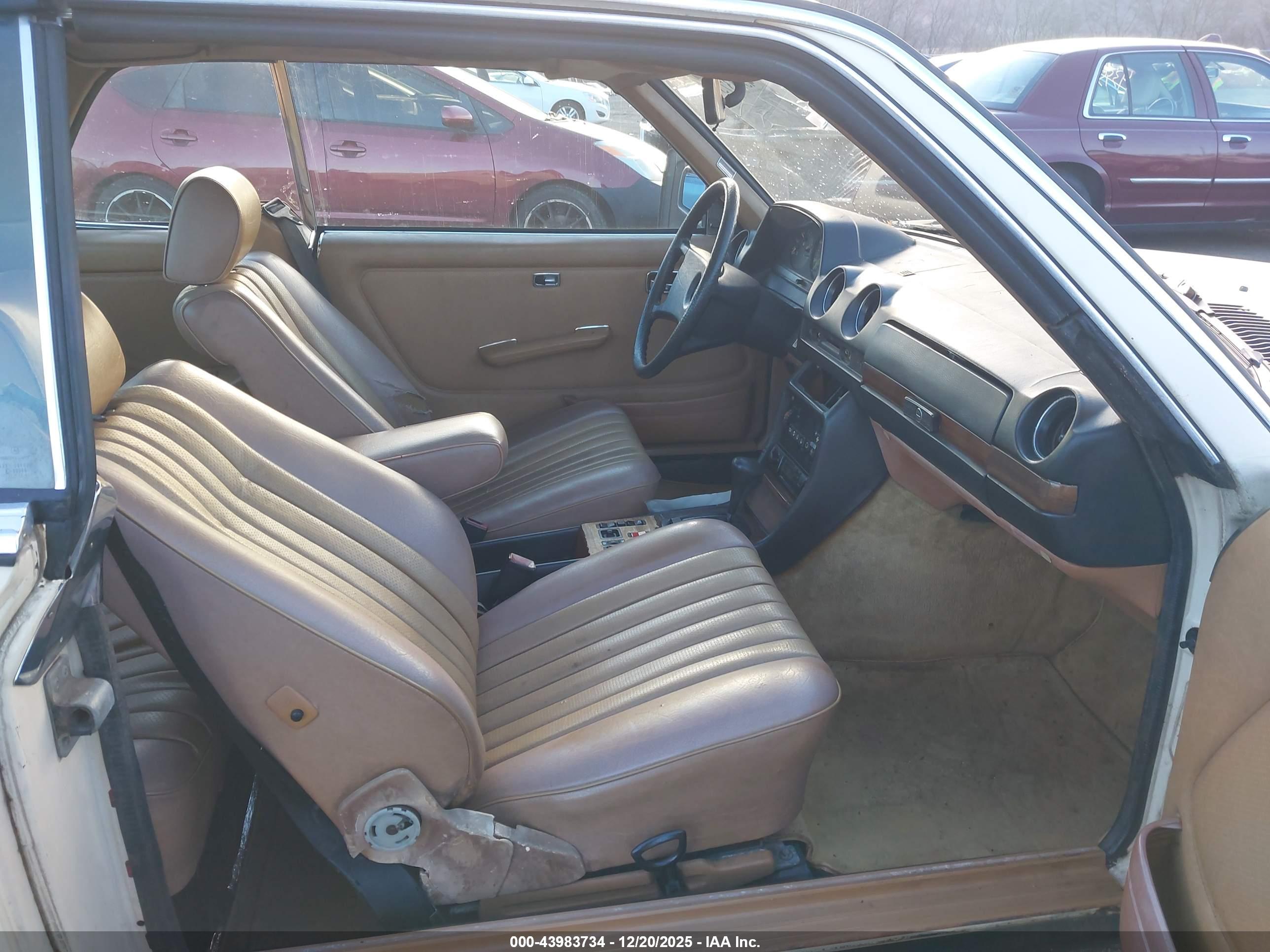 MERCEDES-BENZ 300 image 5