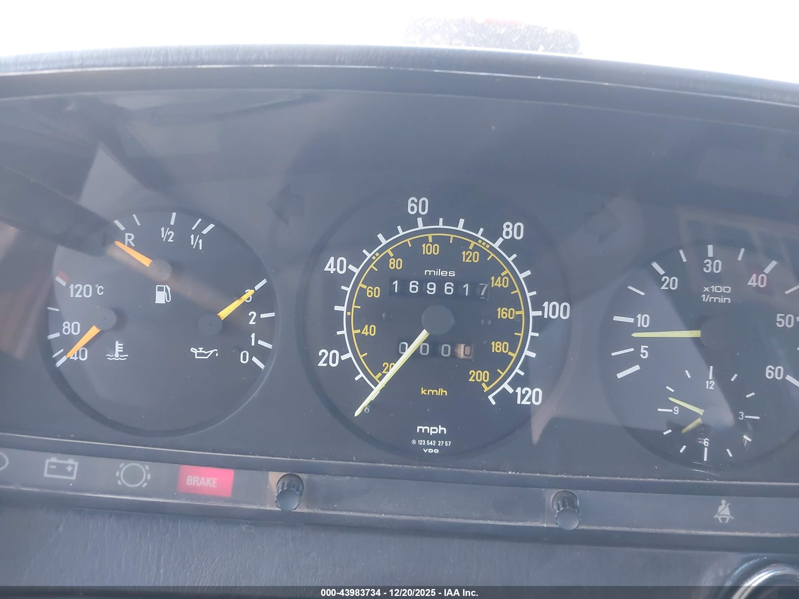 MERCEDES-BENZ 300 image 7