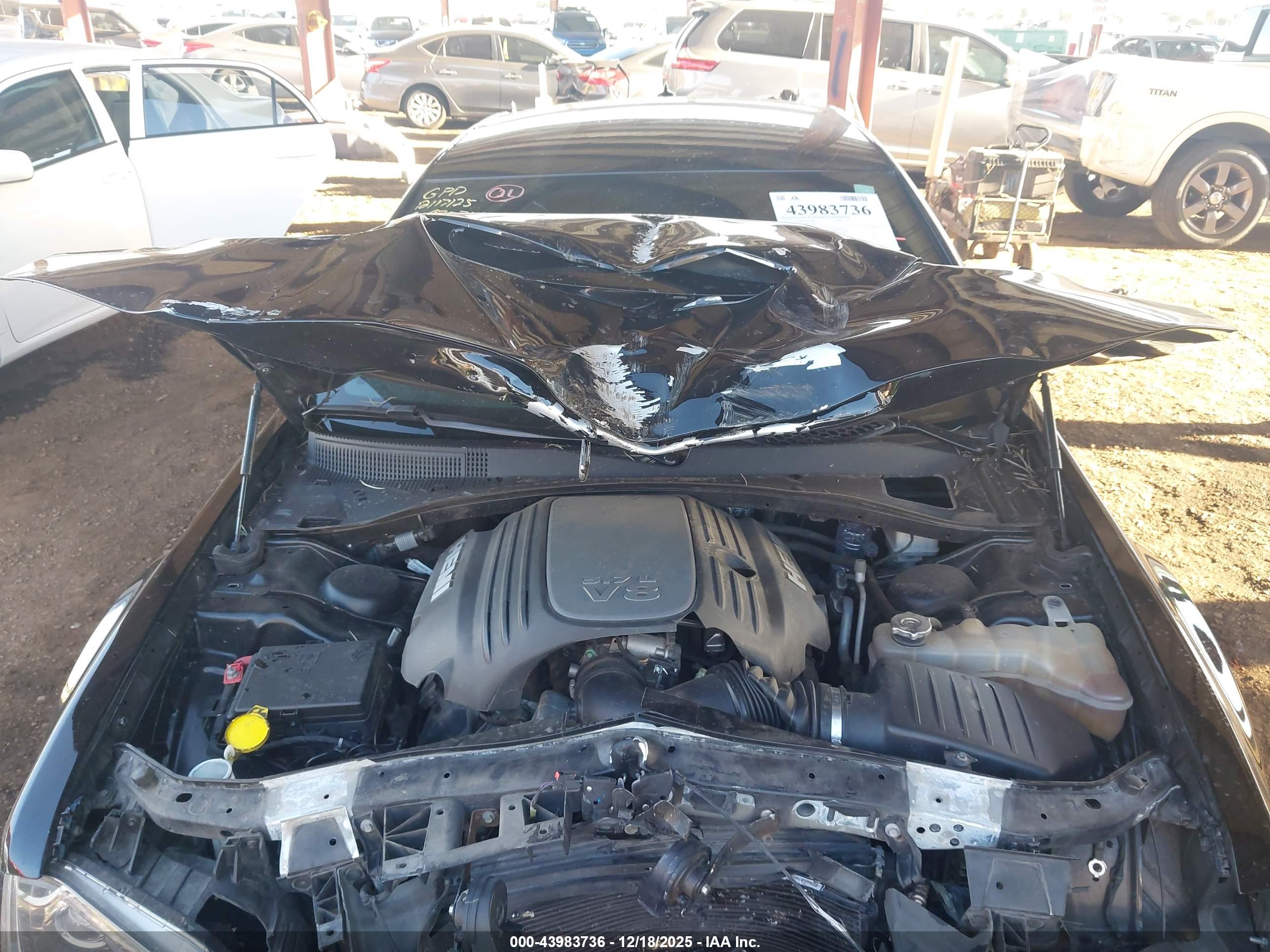 CHRYSLER 300 image 10