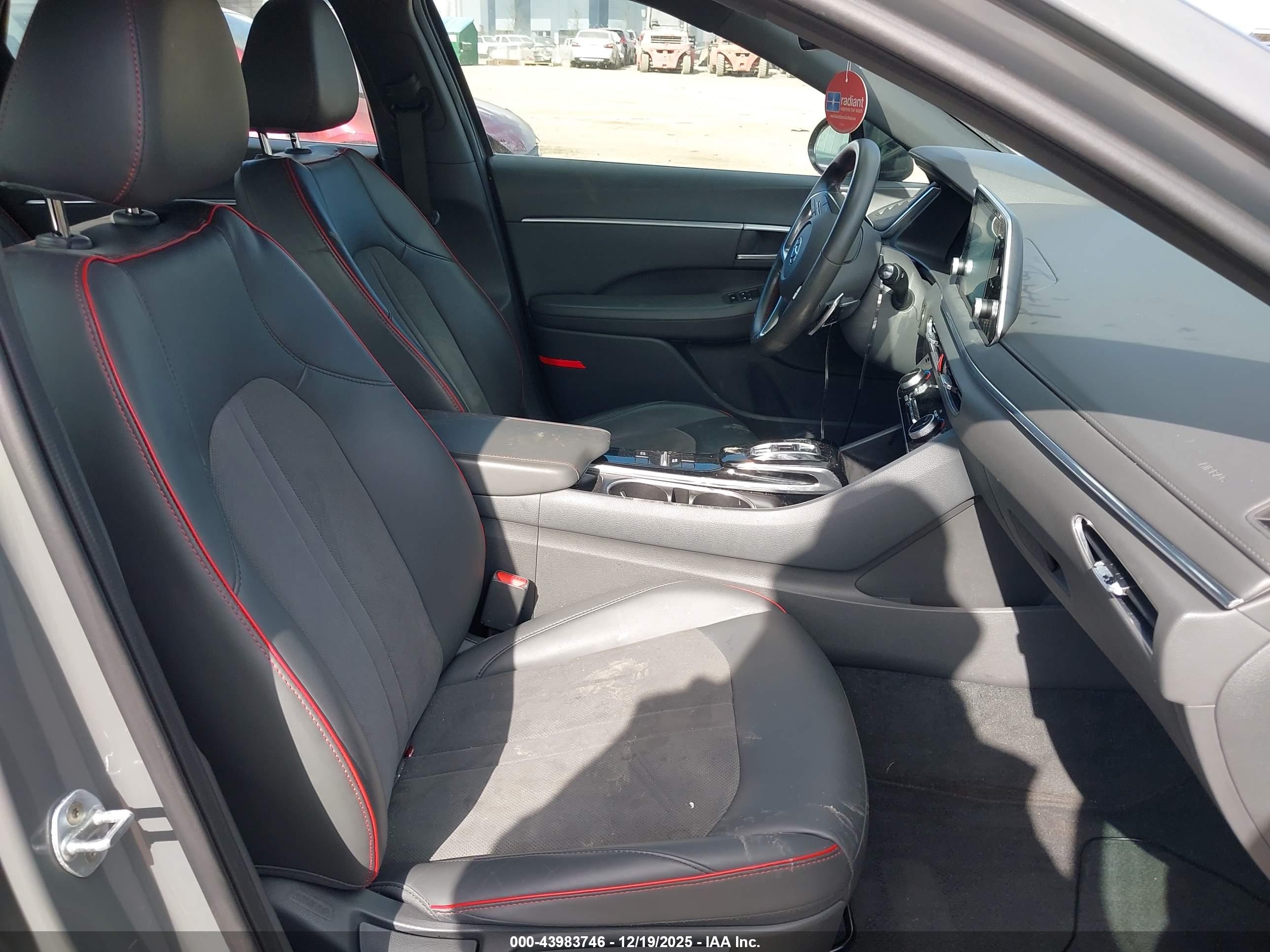 HYUNDAI SONATA image 5