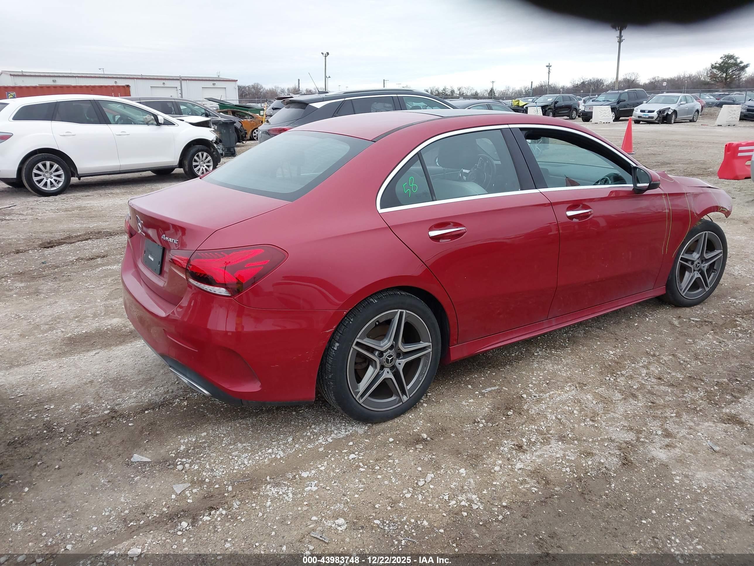 MERCEDES-BENZ A image 4