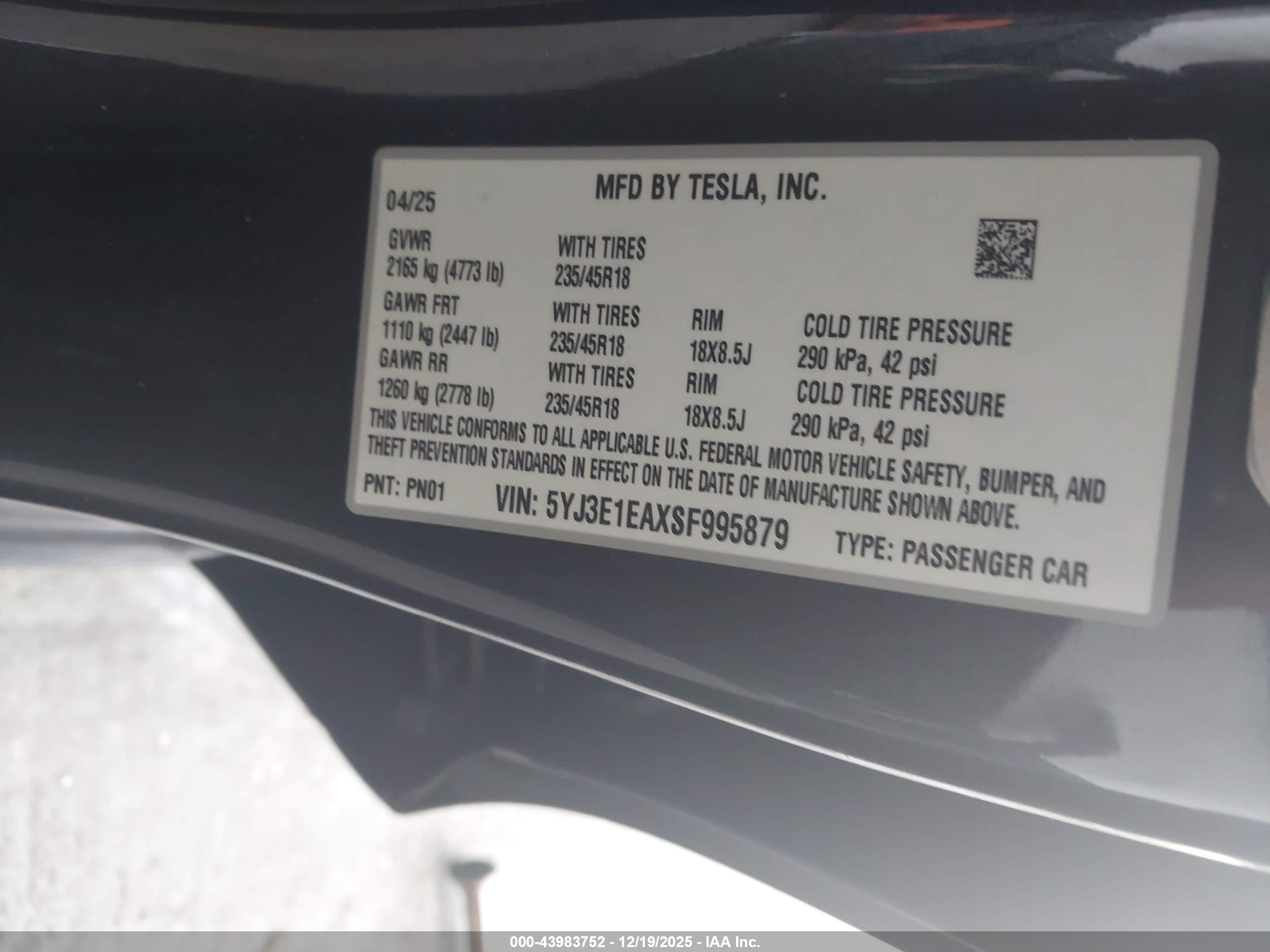TESLA MODEL image 9