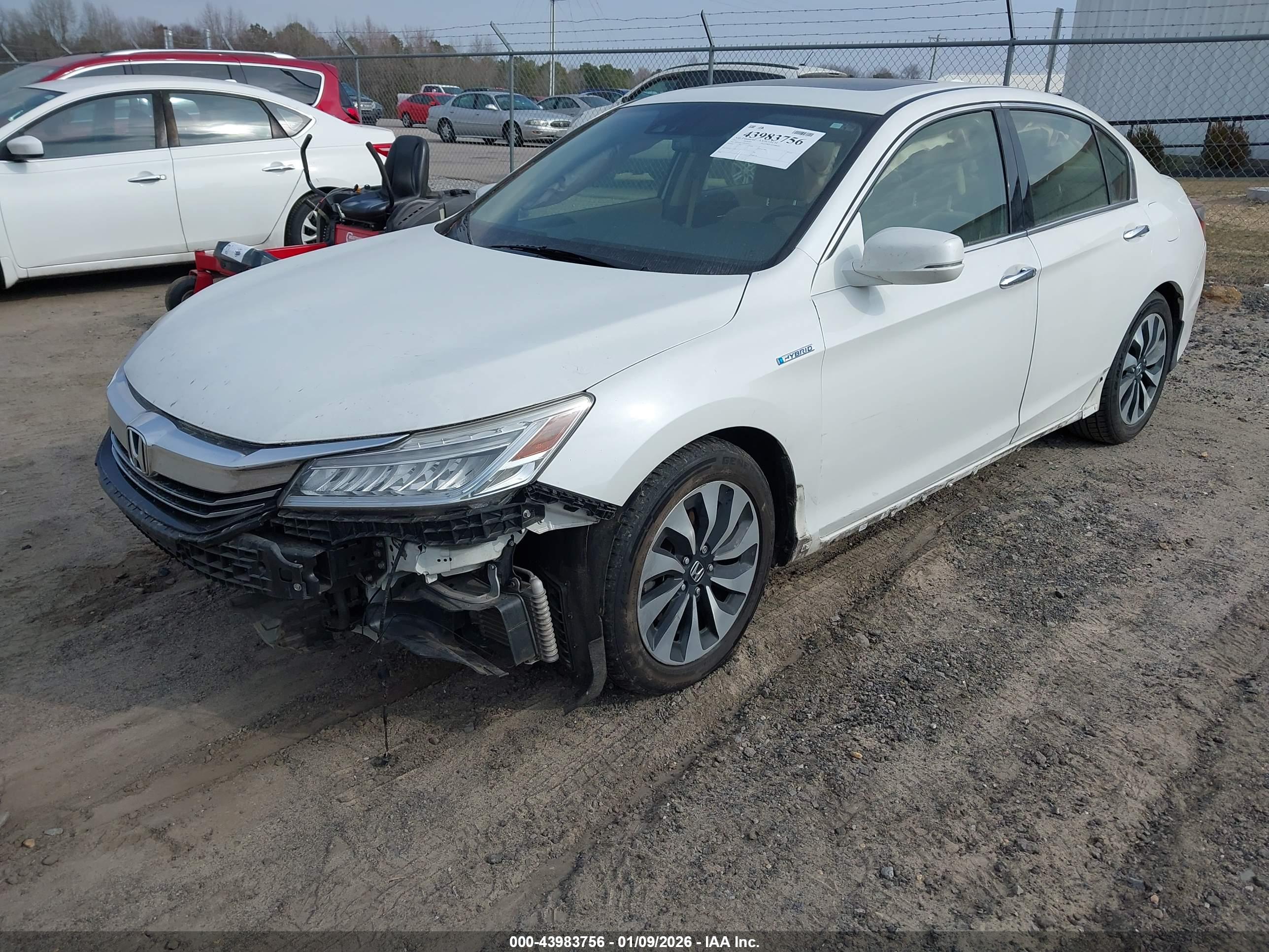 HONDA ACCORD image 2