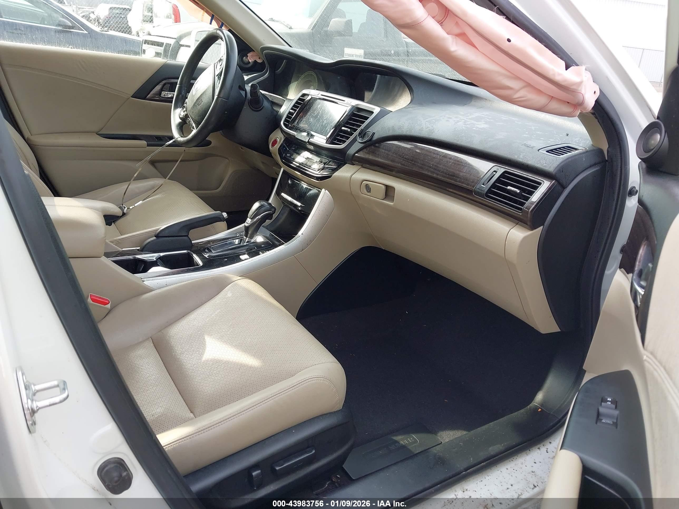 HONDA ACCORD image 5