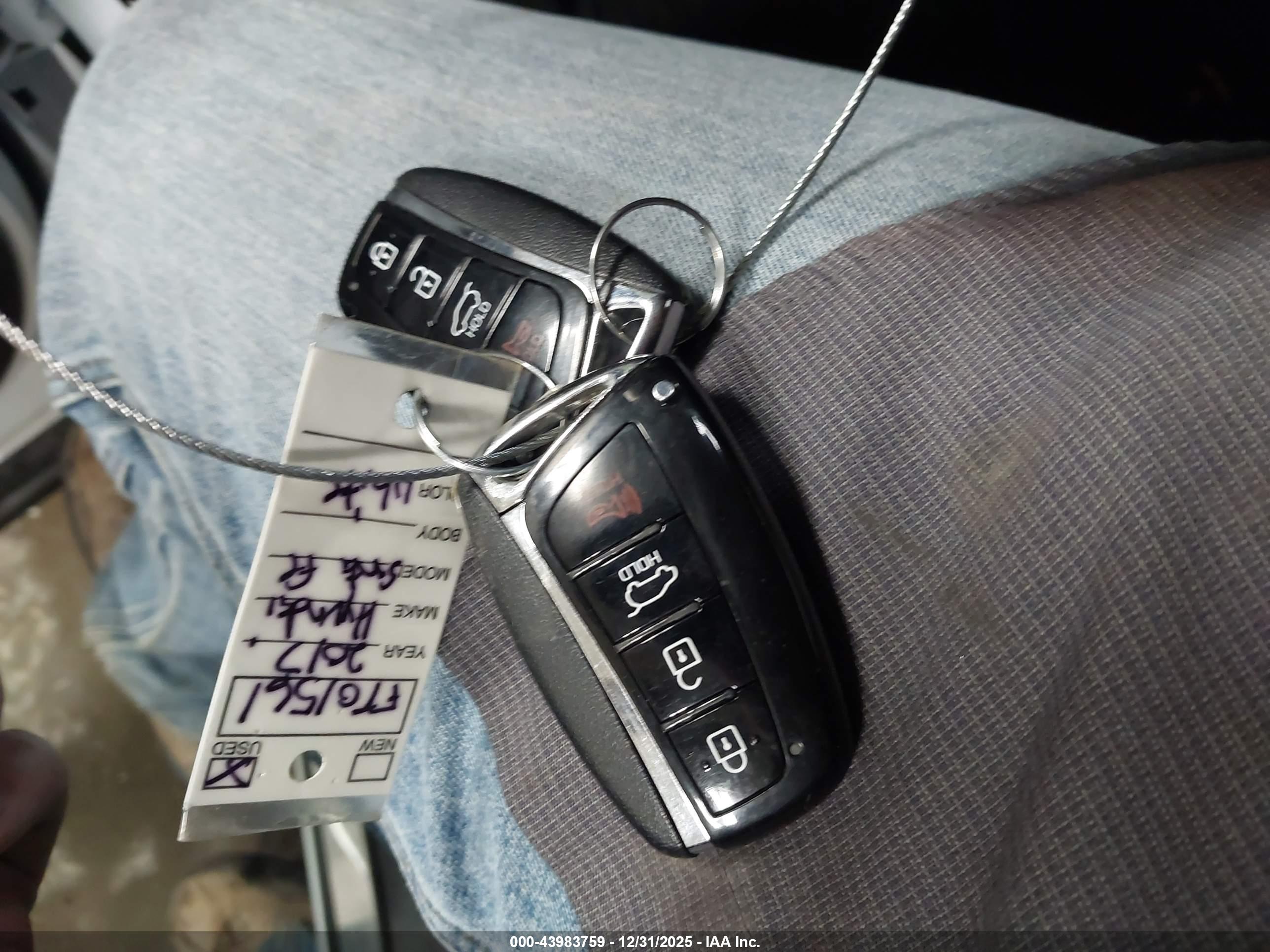 HYUNDAI SANTA image 11
