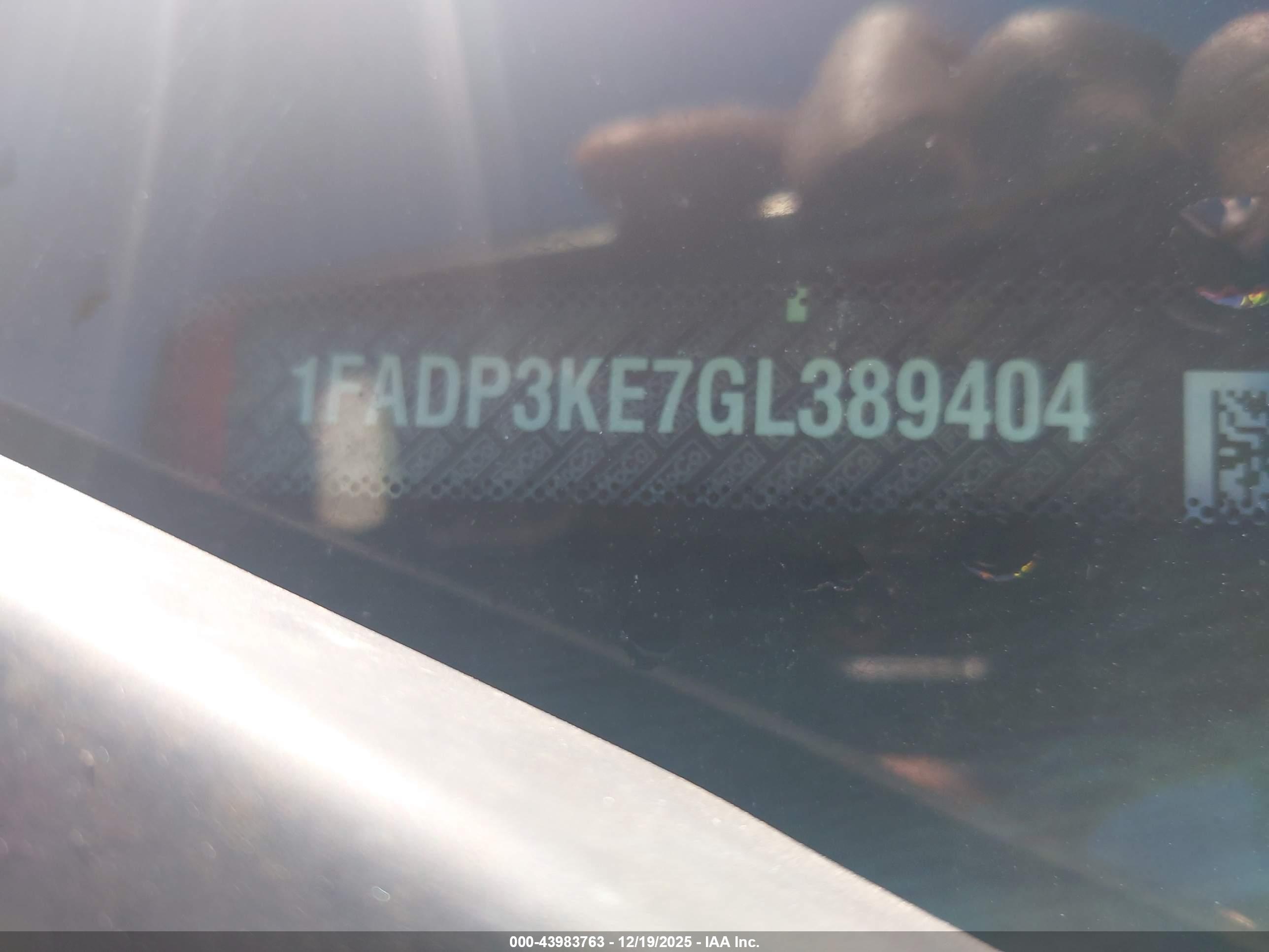 FORD FOCUS image 9