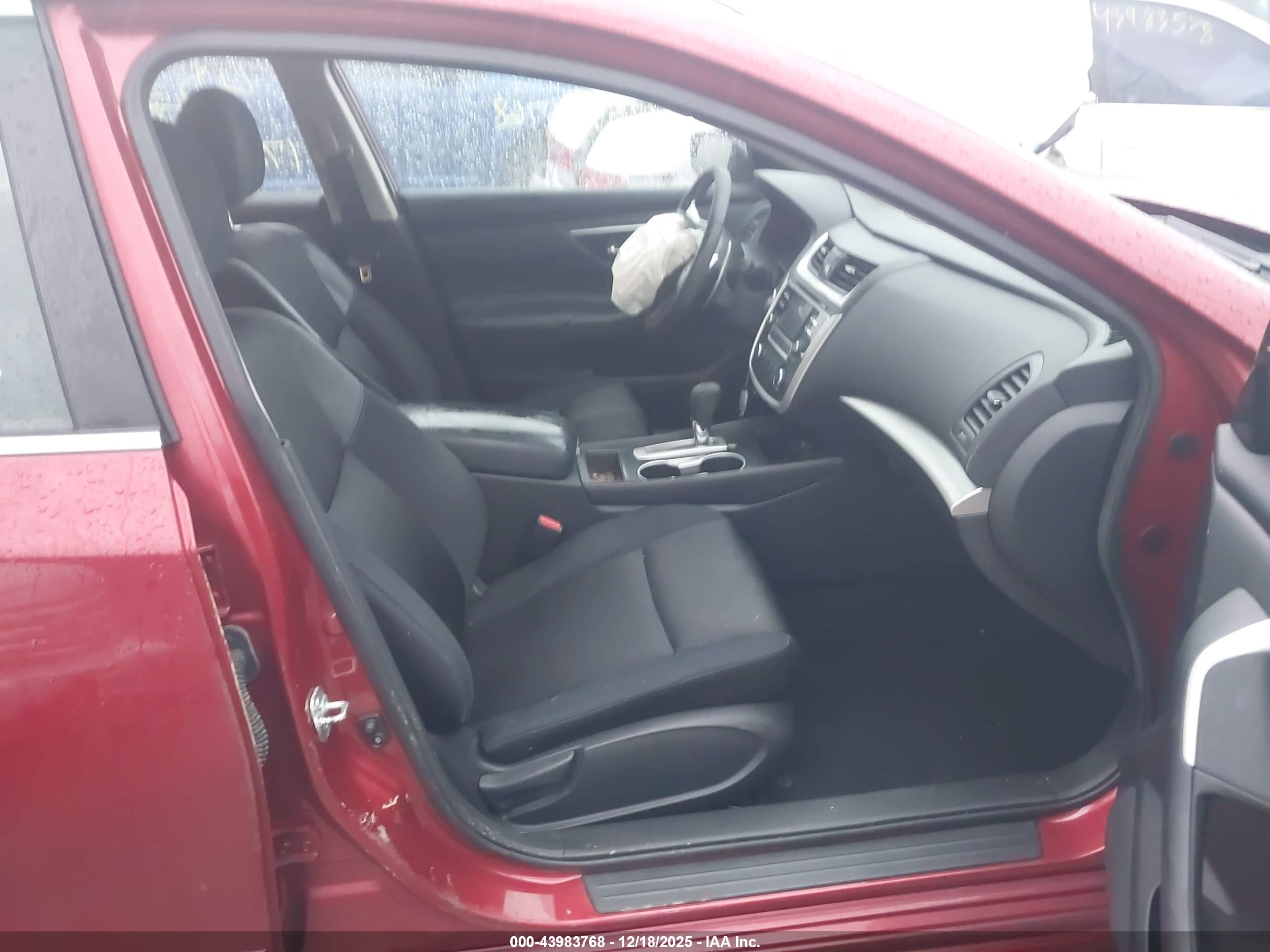 NISSAN ALTIMA image 5