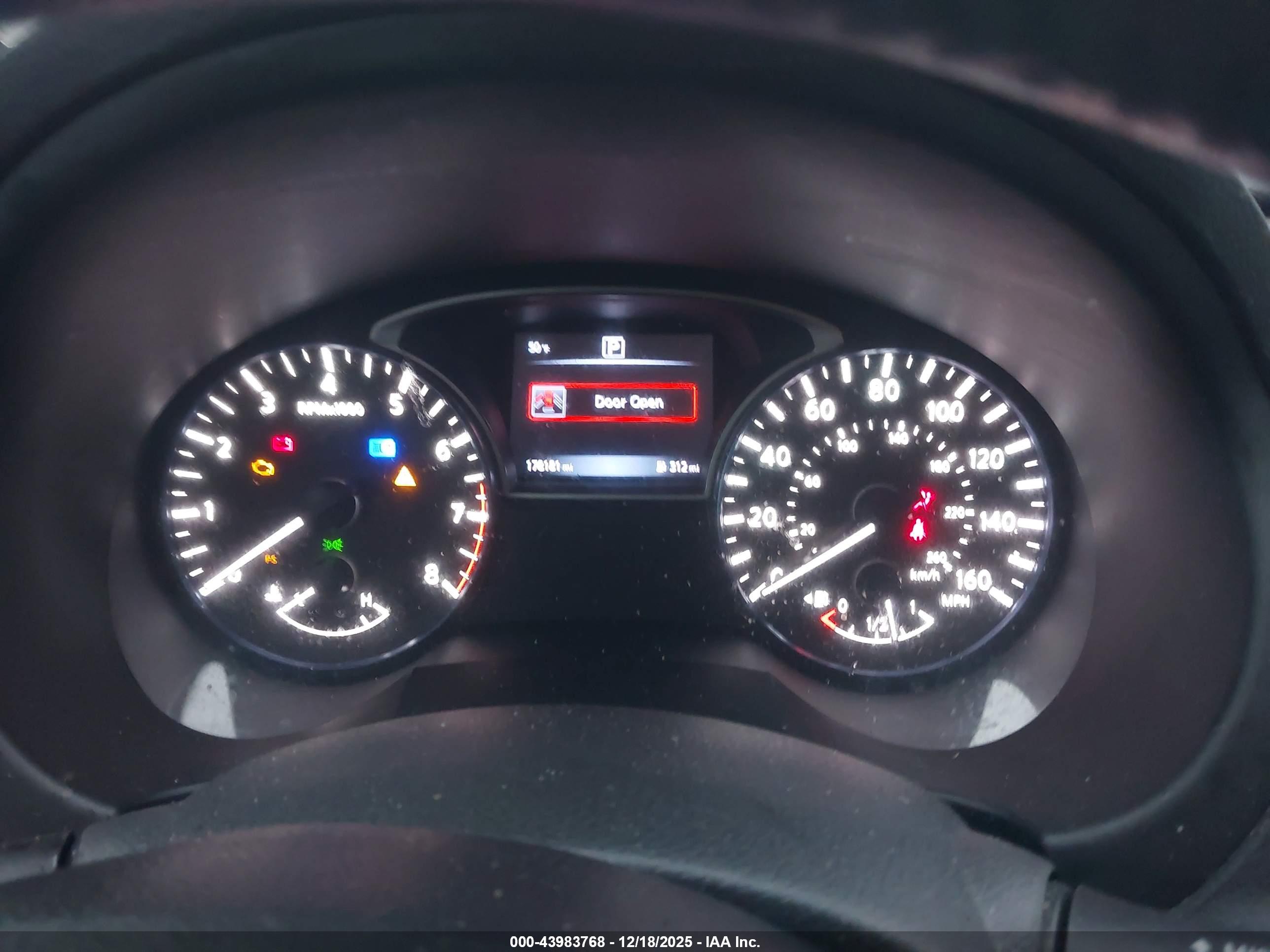 NISSAN ALTIMA image 7