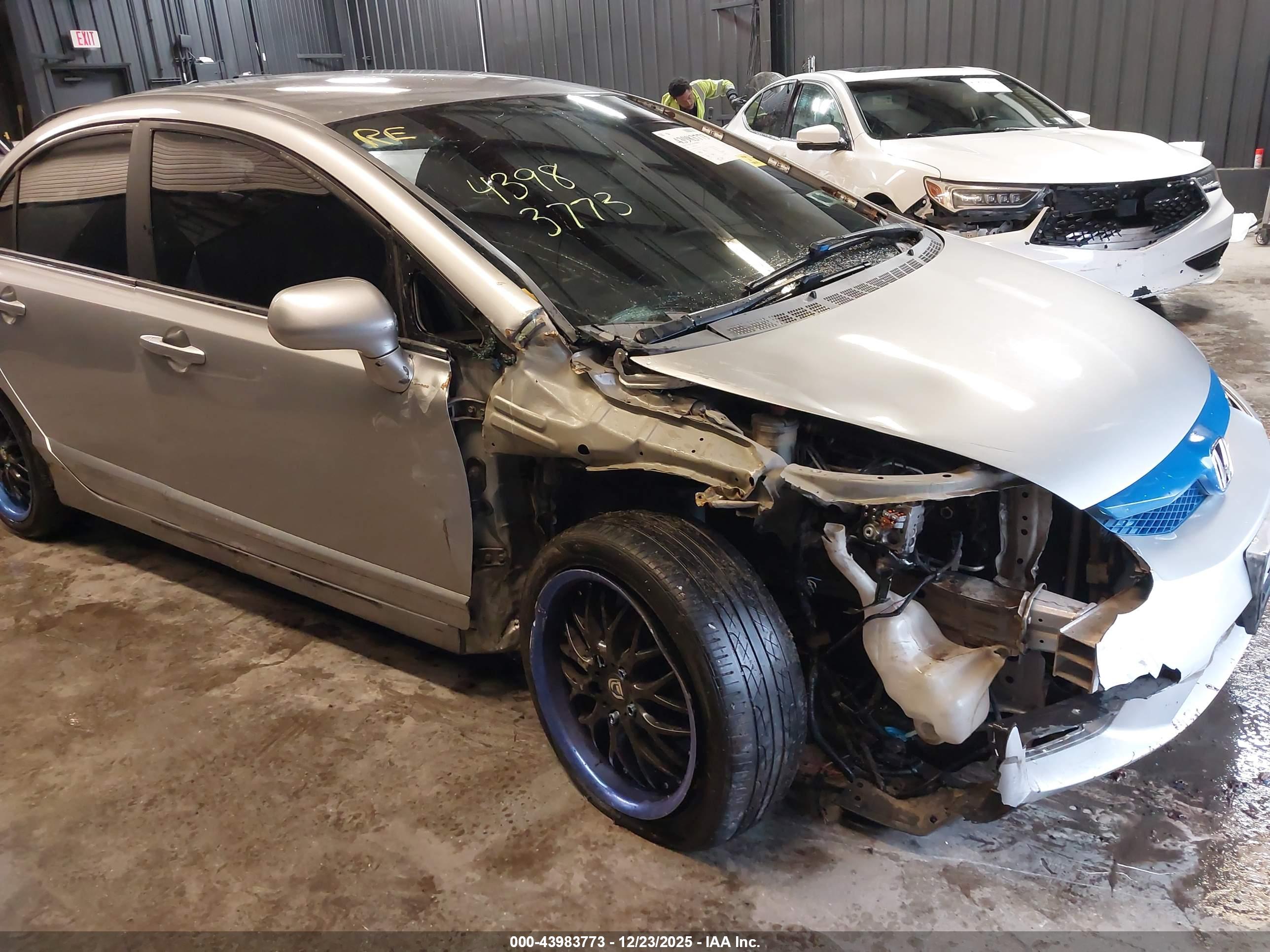 HONDA CIVIC image 6
