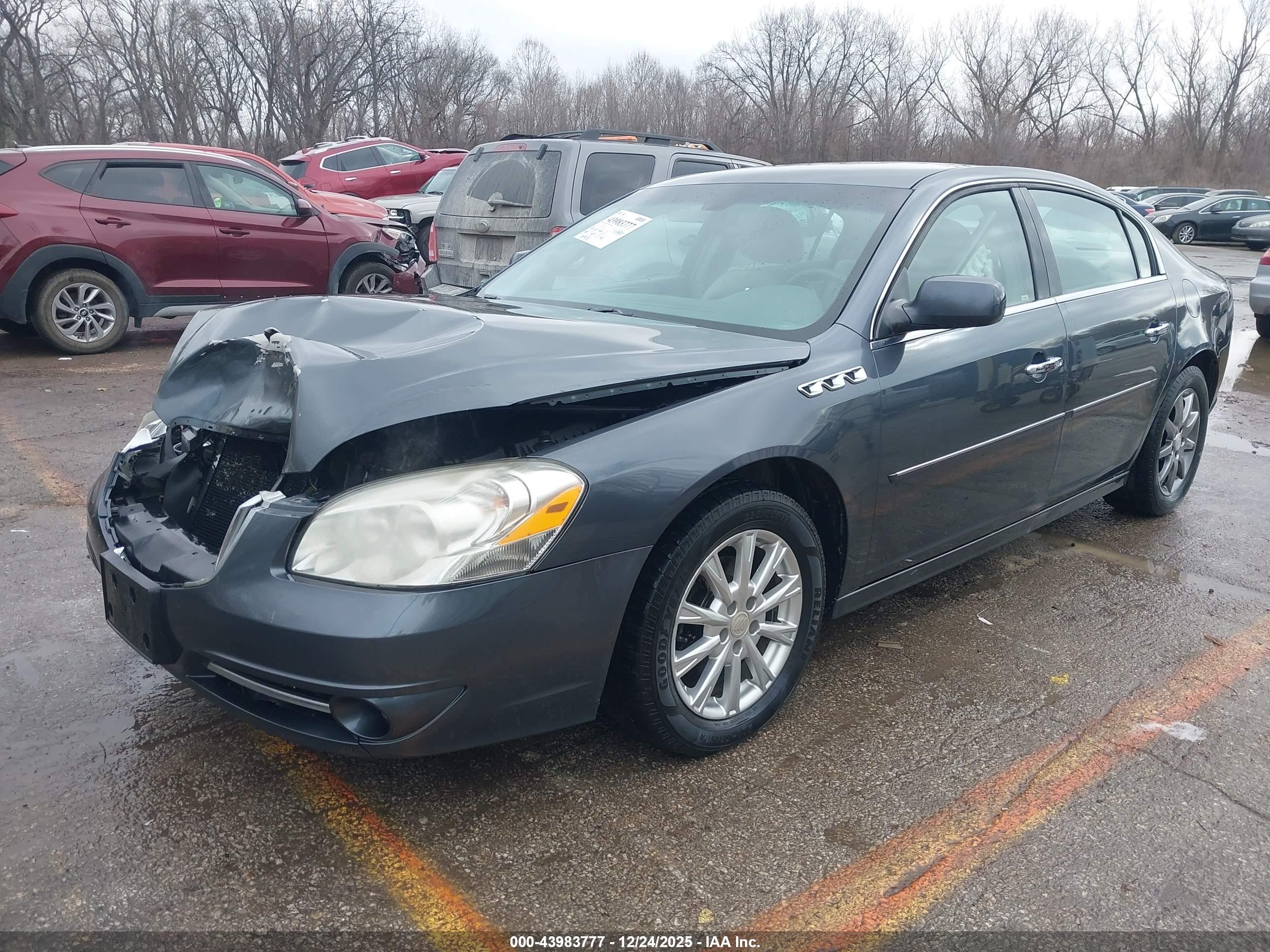 BUICK LUCERNE image 2