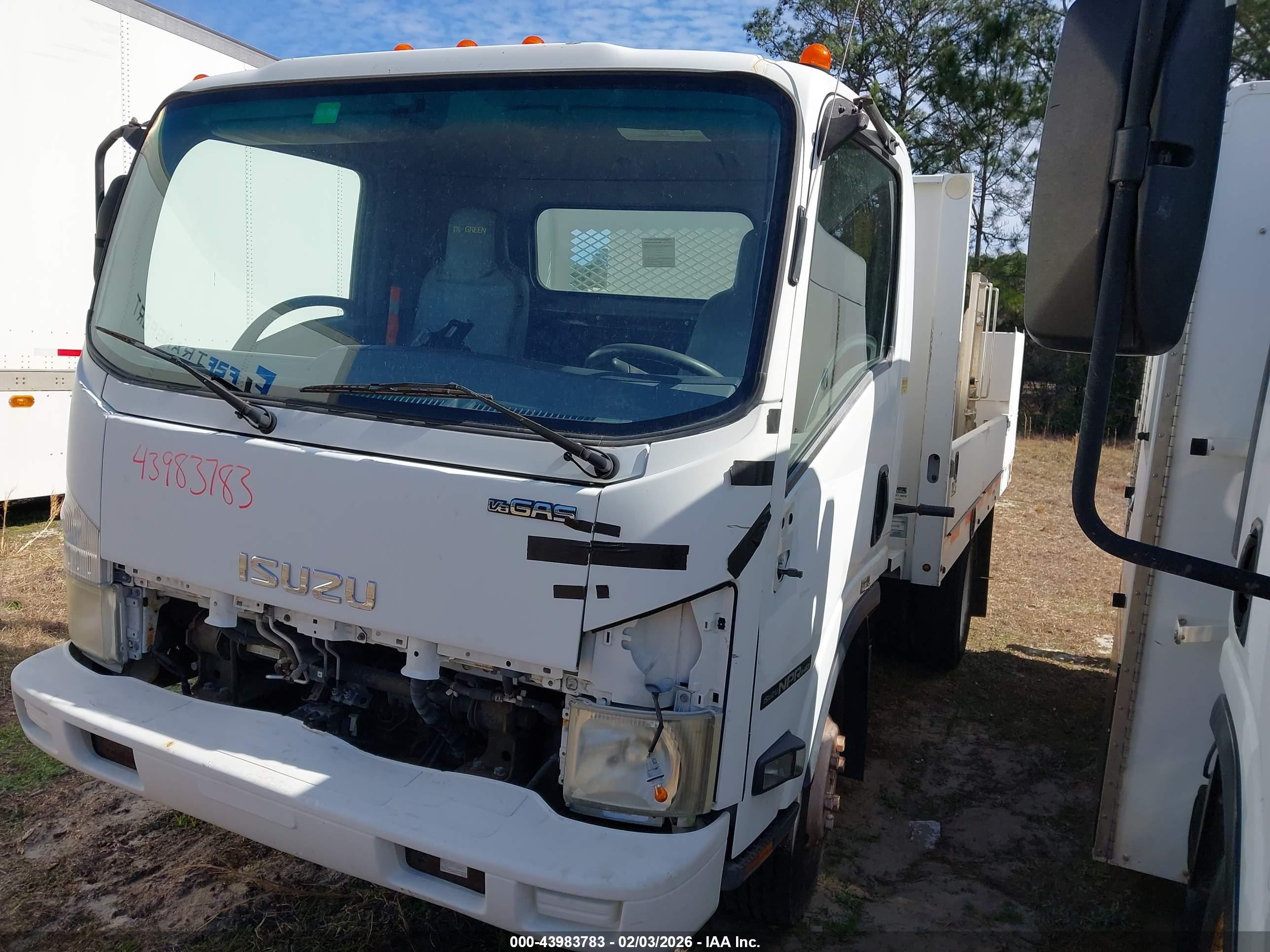 ISUZU NPR image 2