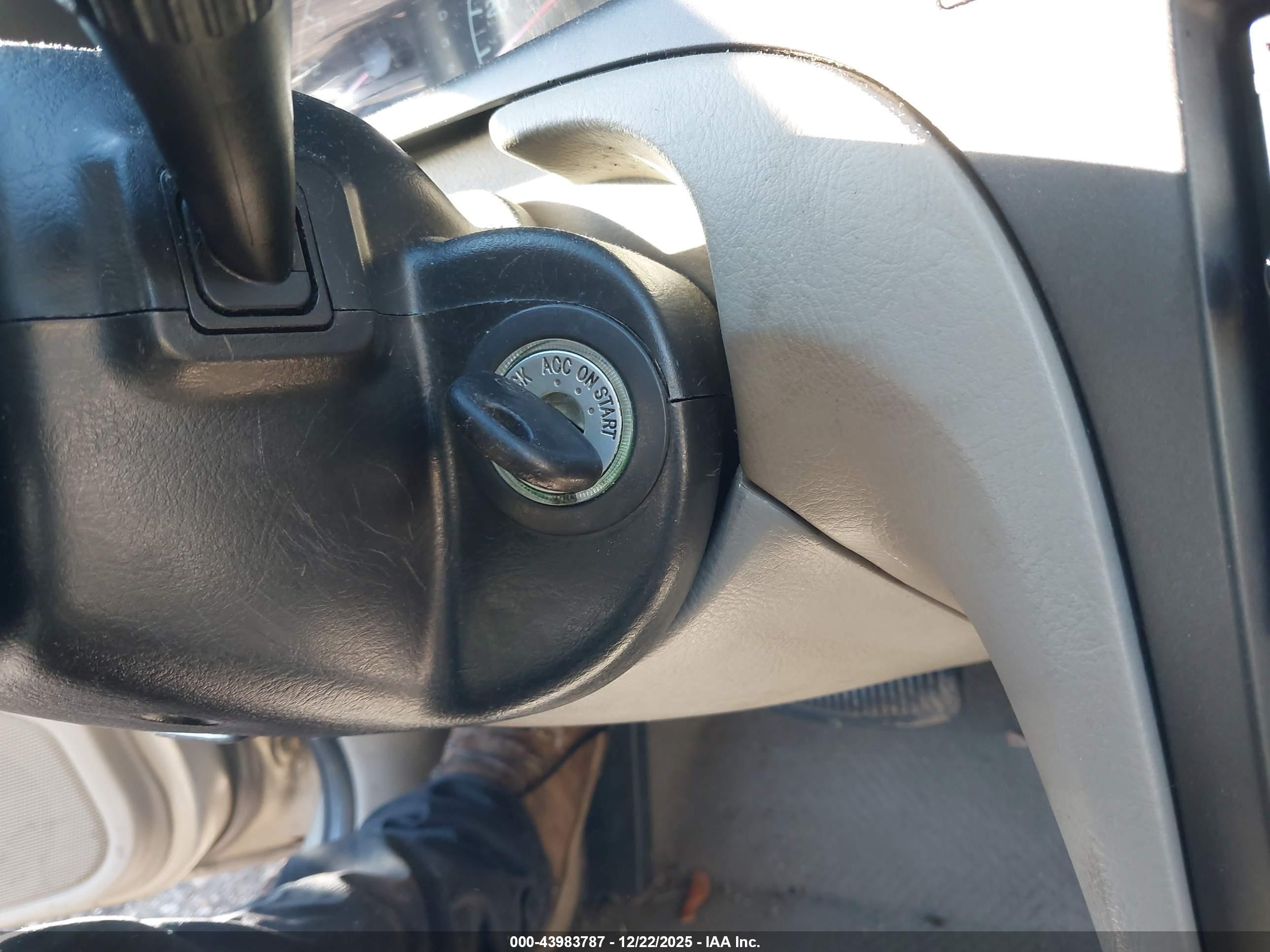 HYUNDAI ELANTRA image 11