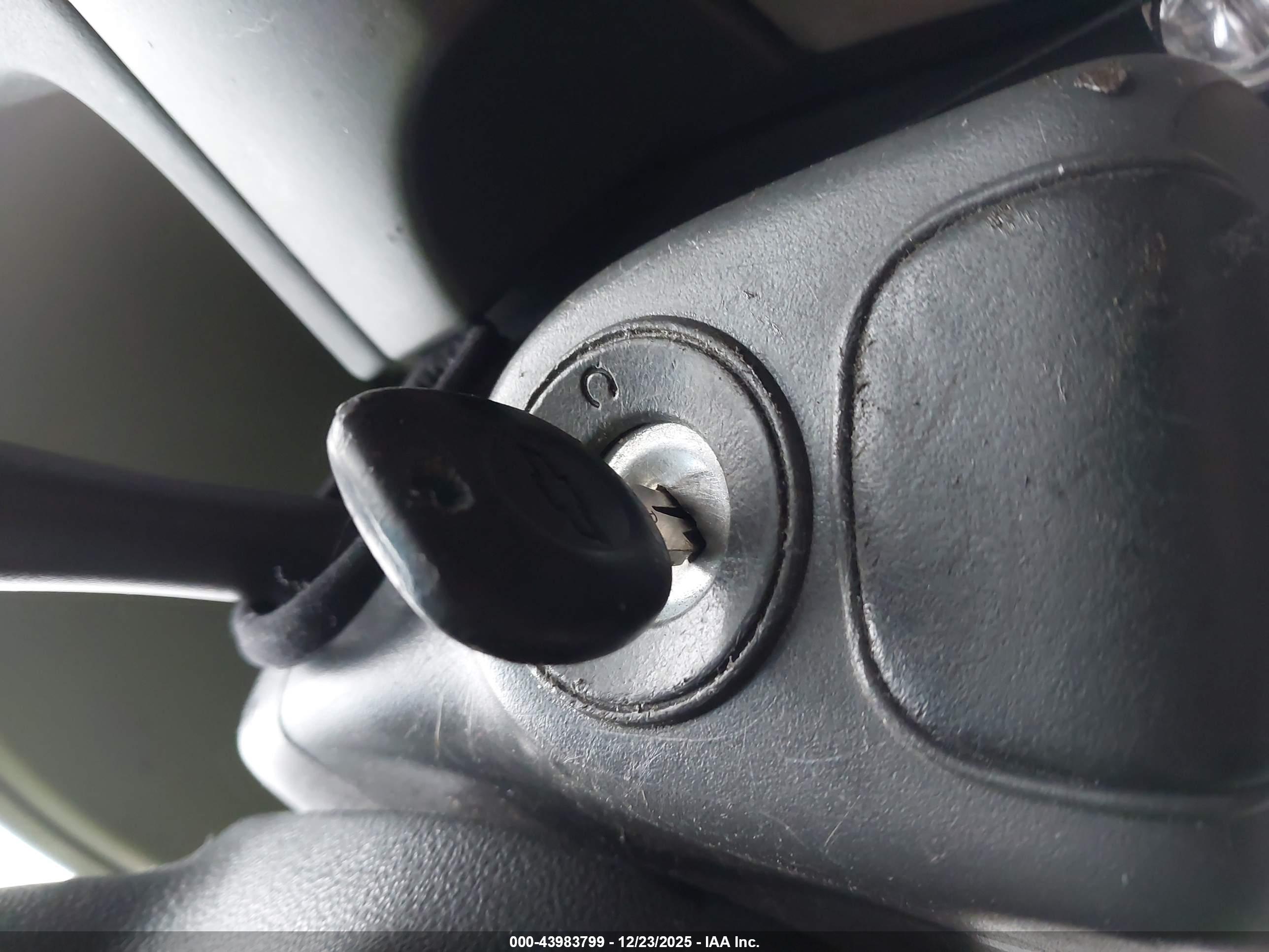 CHEVROLET COBALT image 11