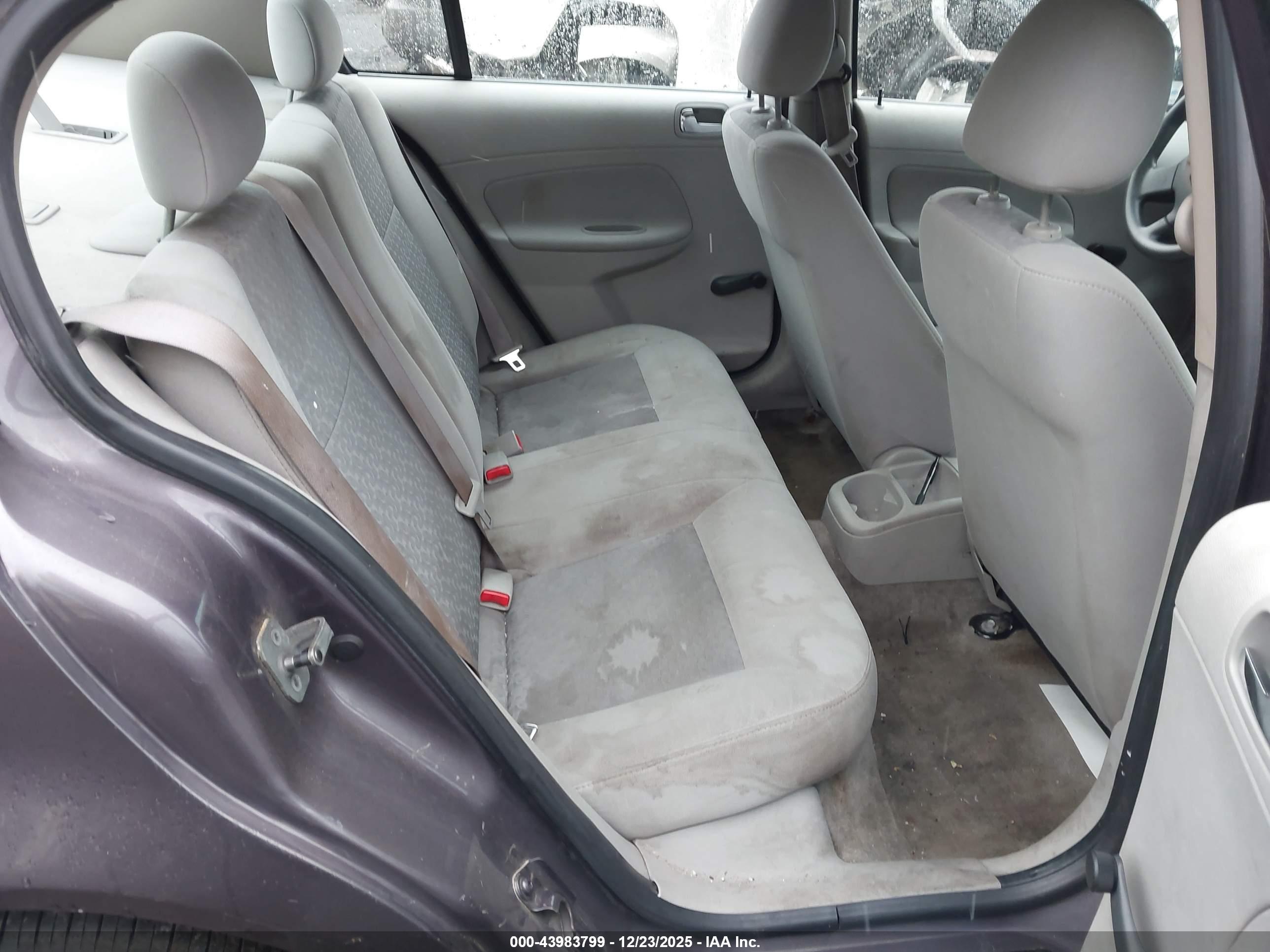 CHEVROLET COBALT image 8