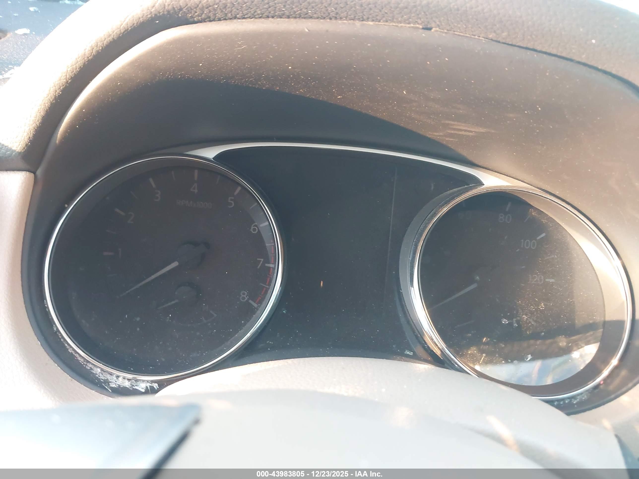 NISSAN ROGUE image 7