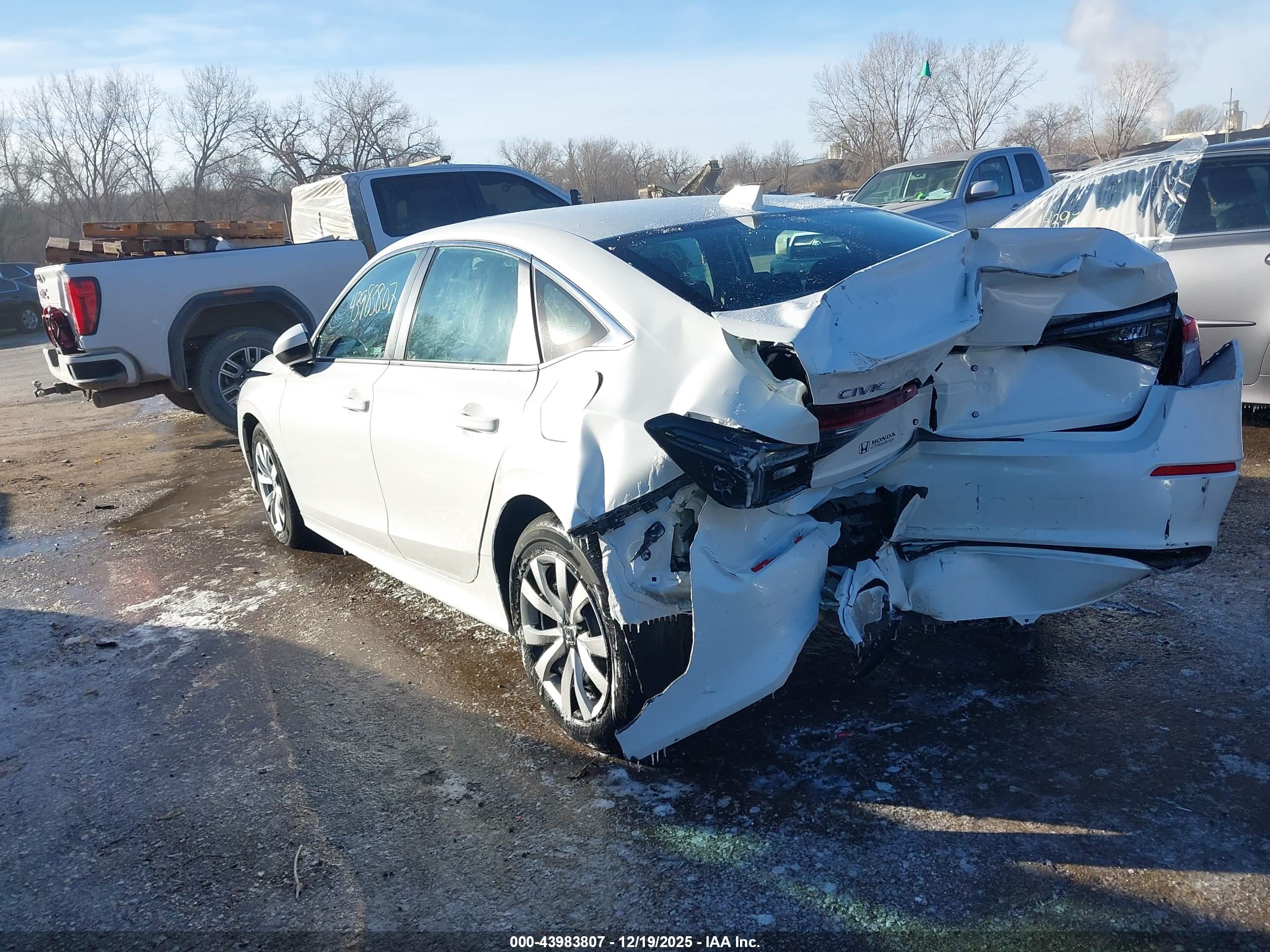 HONDA CIVIC image 3