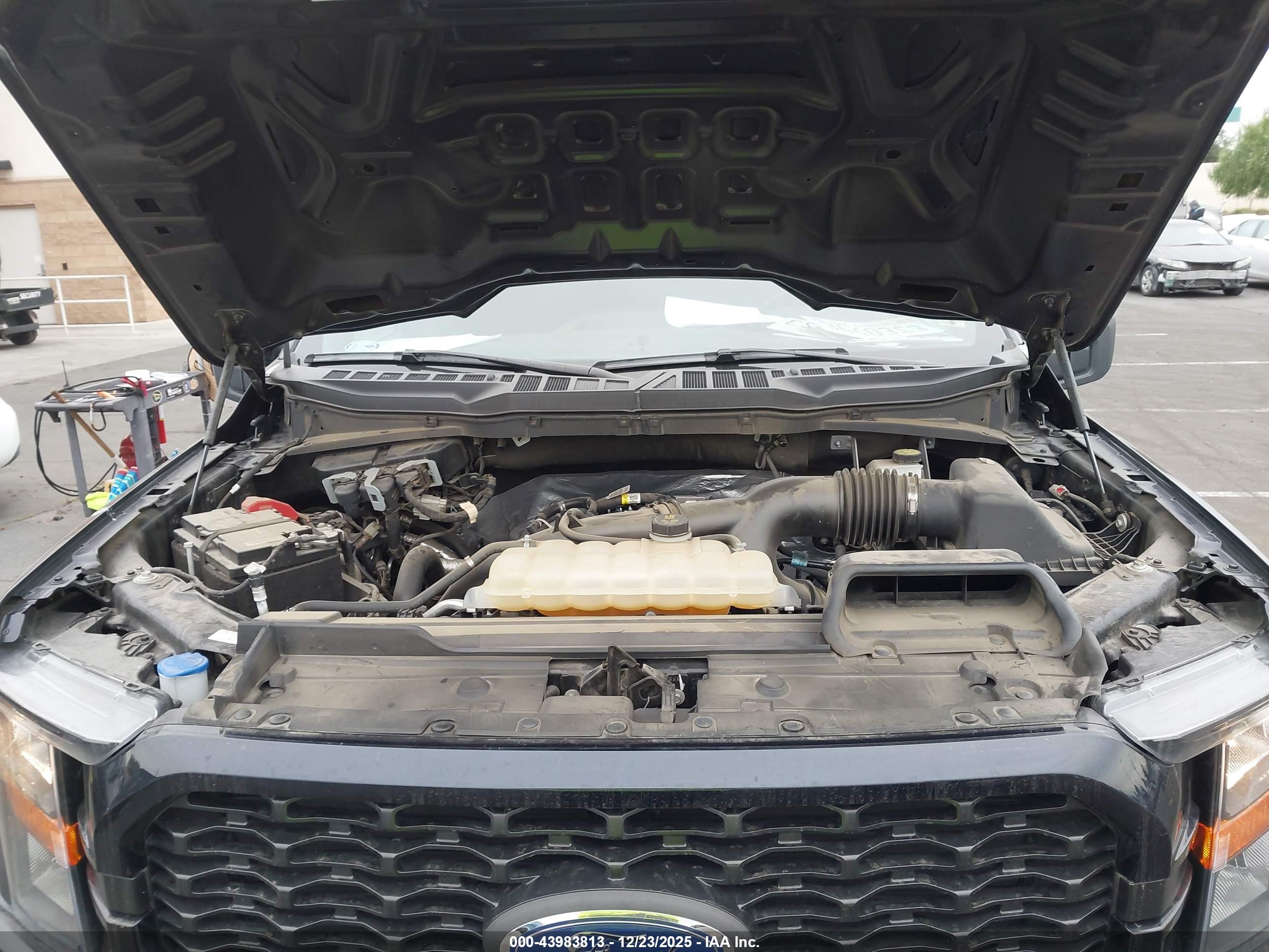 FORD F-150 image 10