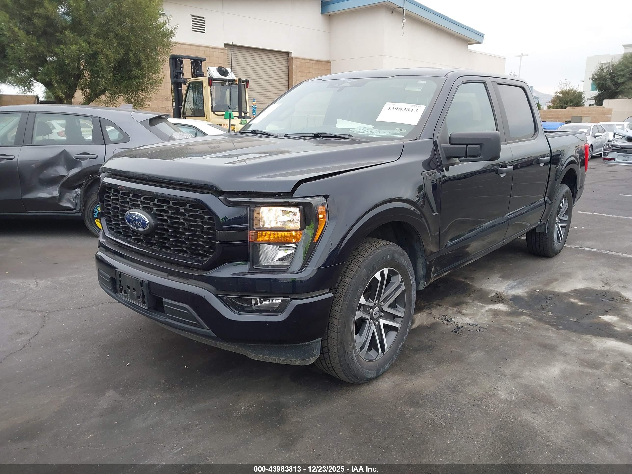FORD F-150 image 2