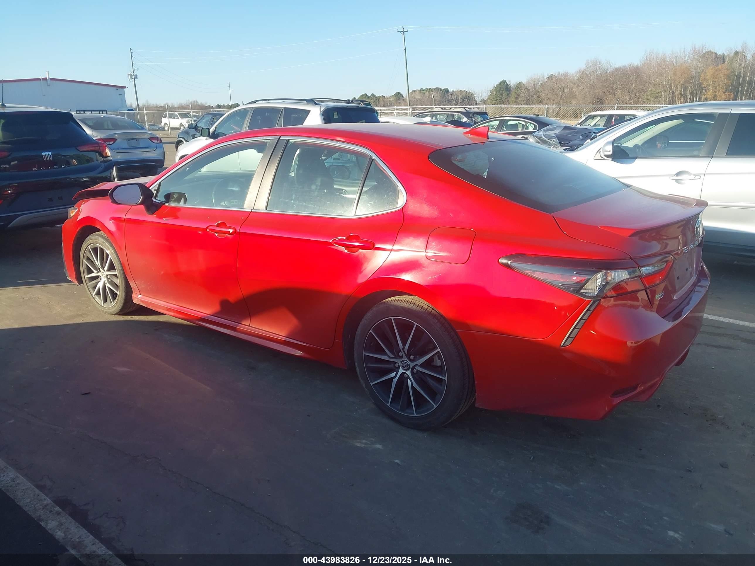 TOYOTA CAMRY image 3