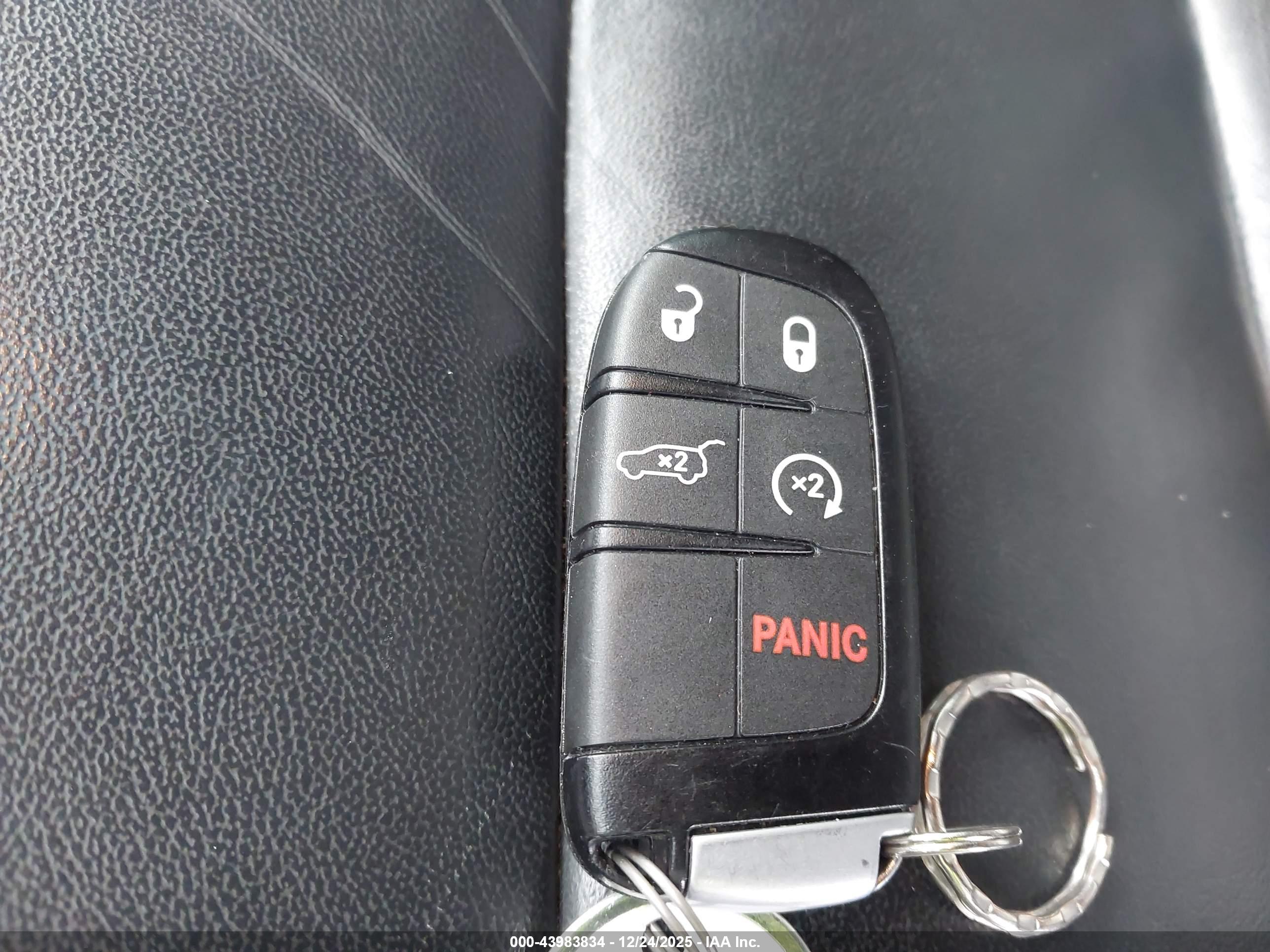 JEEP GRAND image 11