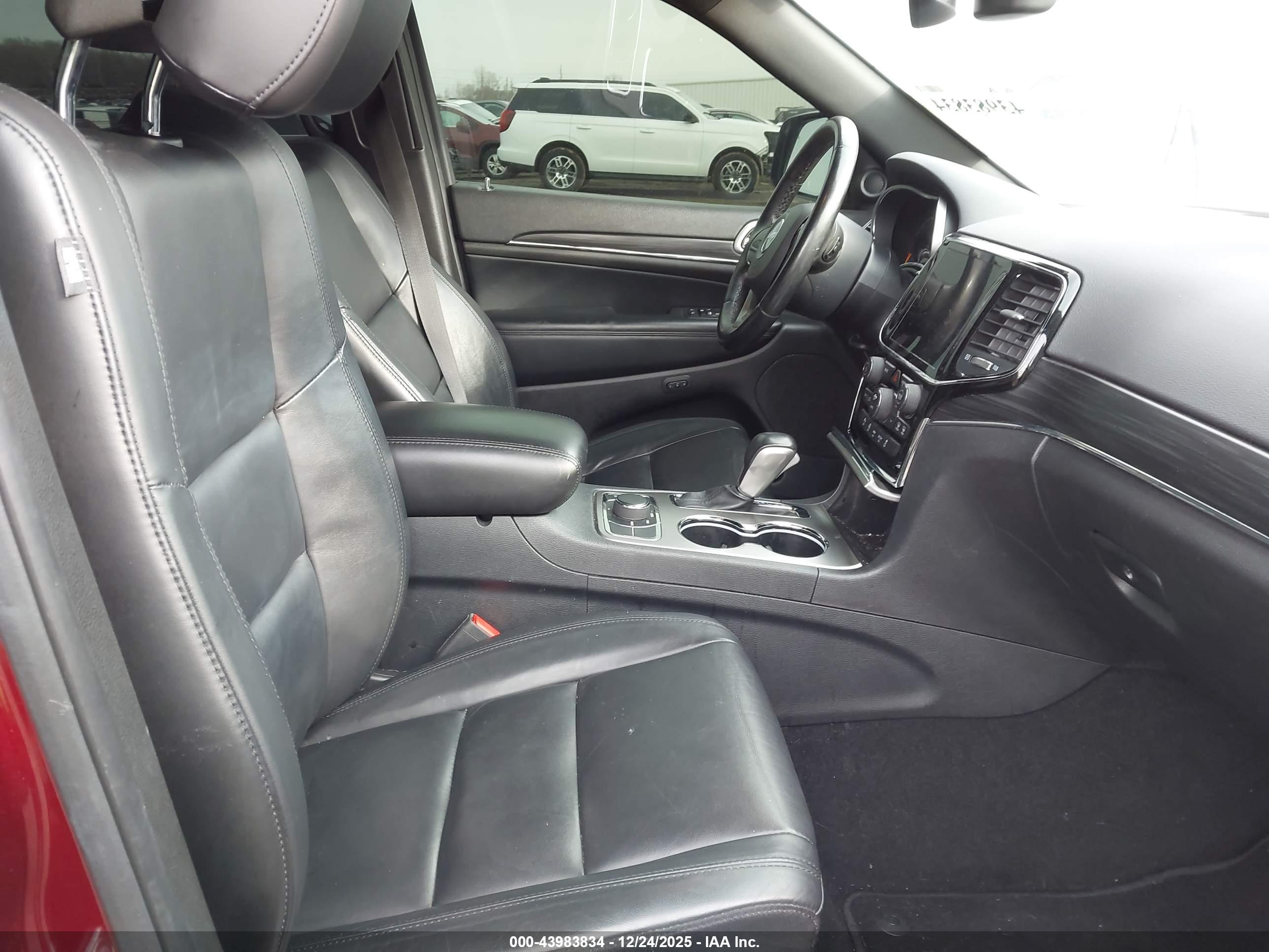 JEEP GRAND image 5