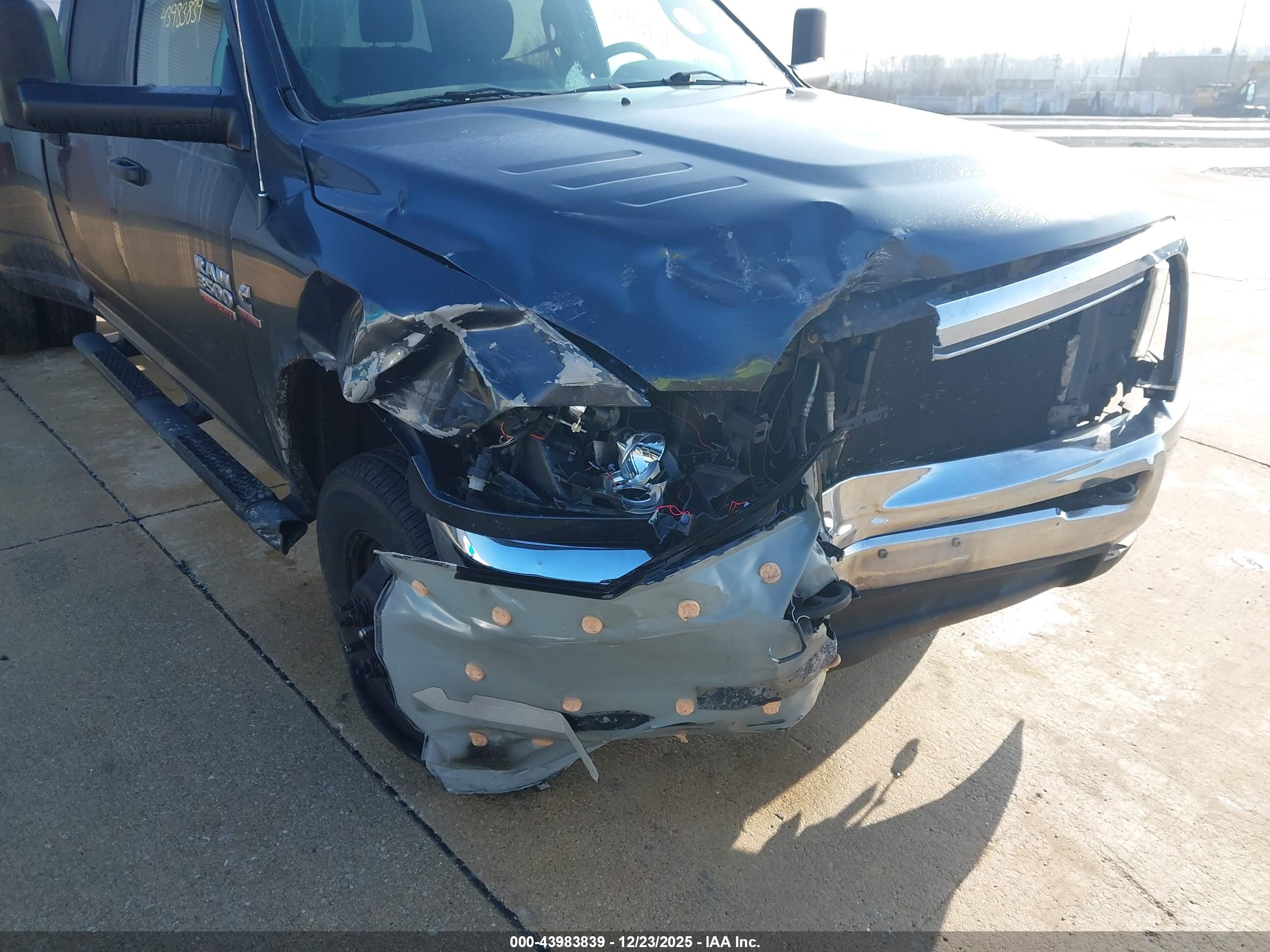 RAM 3500 image 6
