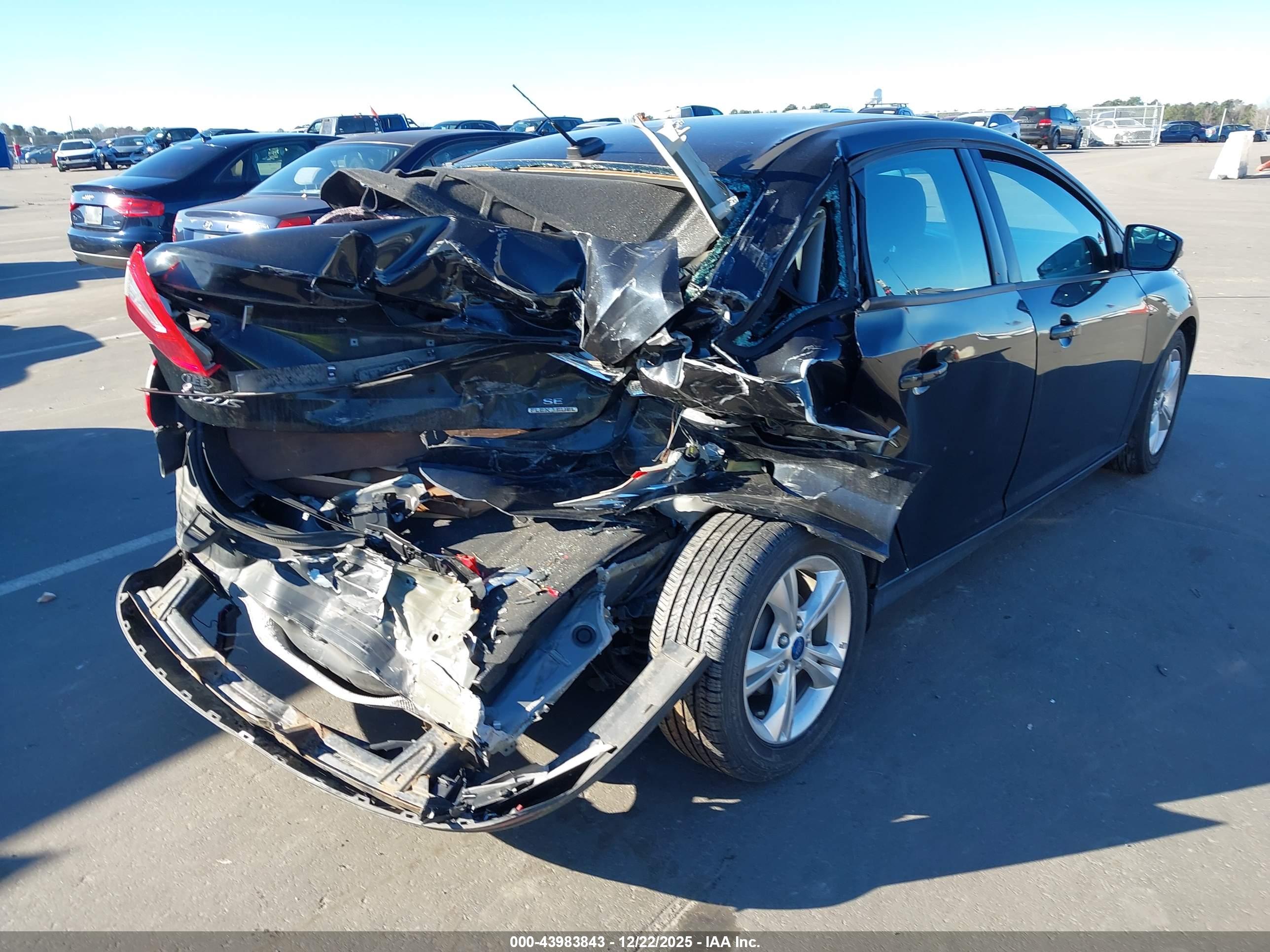 FORD FOCUS image 4