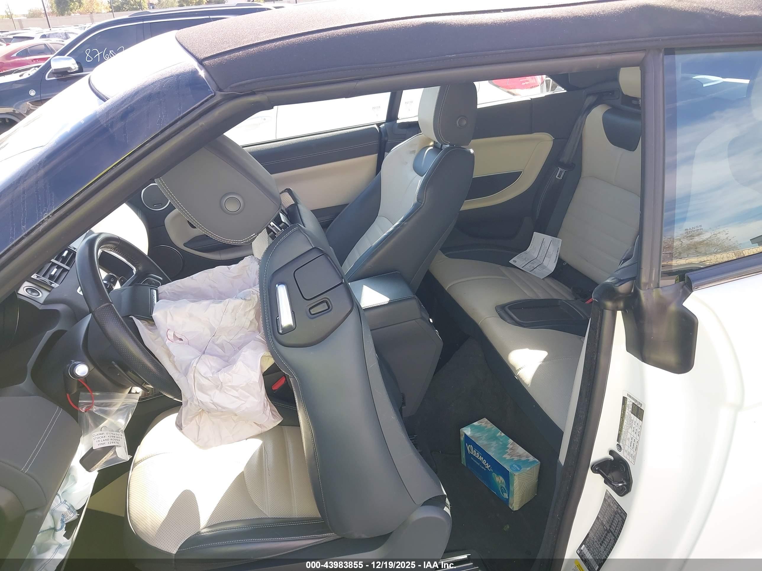LAND ROVER image 8
