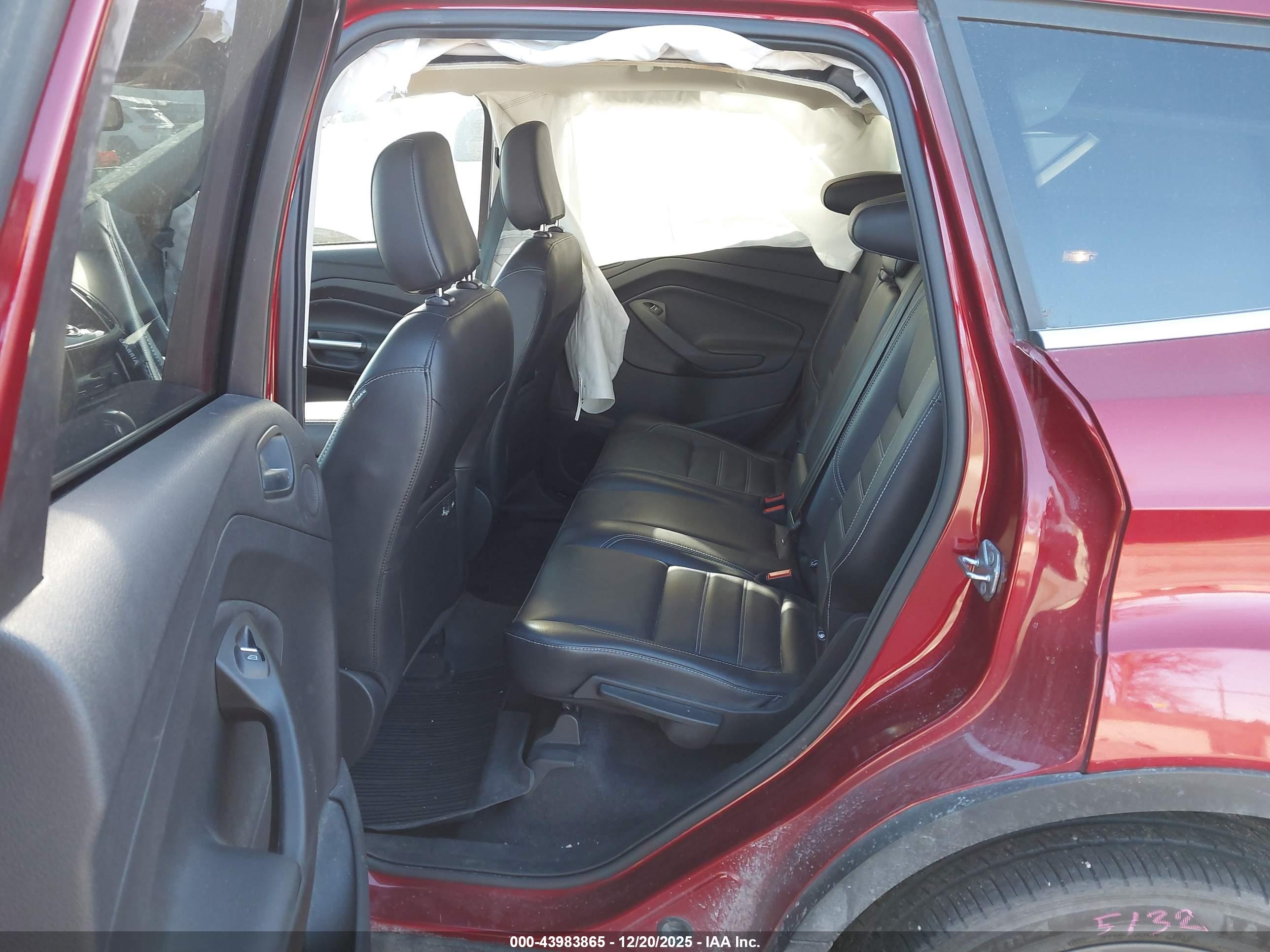 FORD ESCAPE image 8