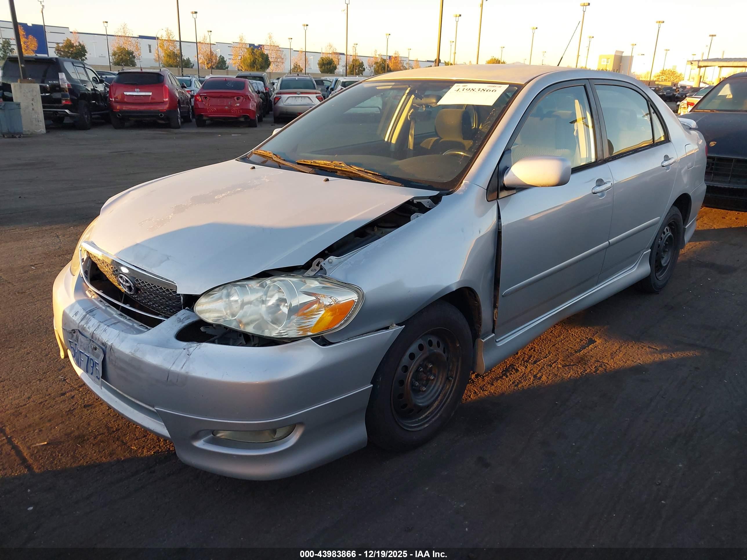 TOYOTA COROLLA image 2
