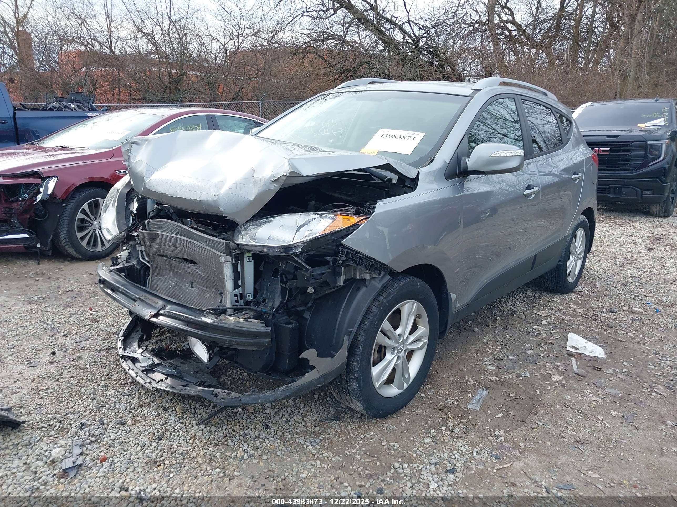 HYUNDAI TUCSON image 2