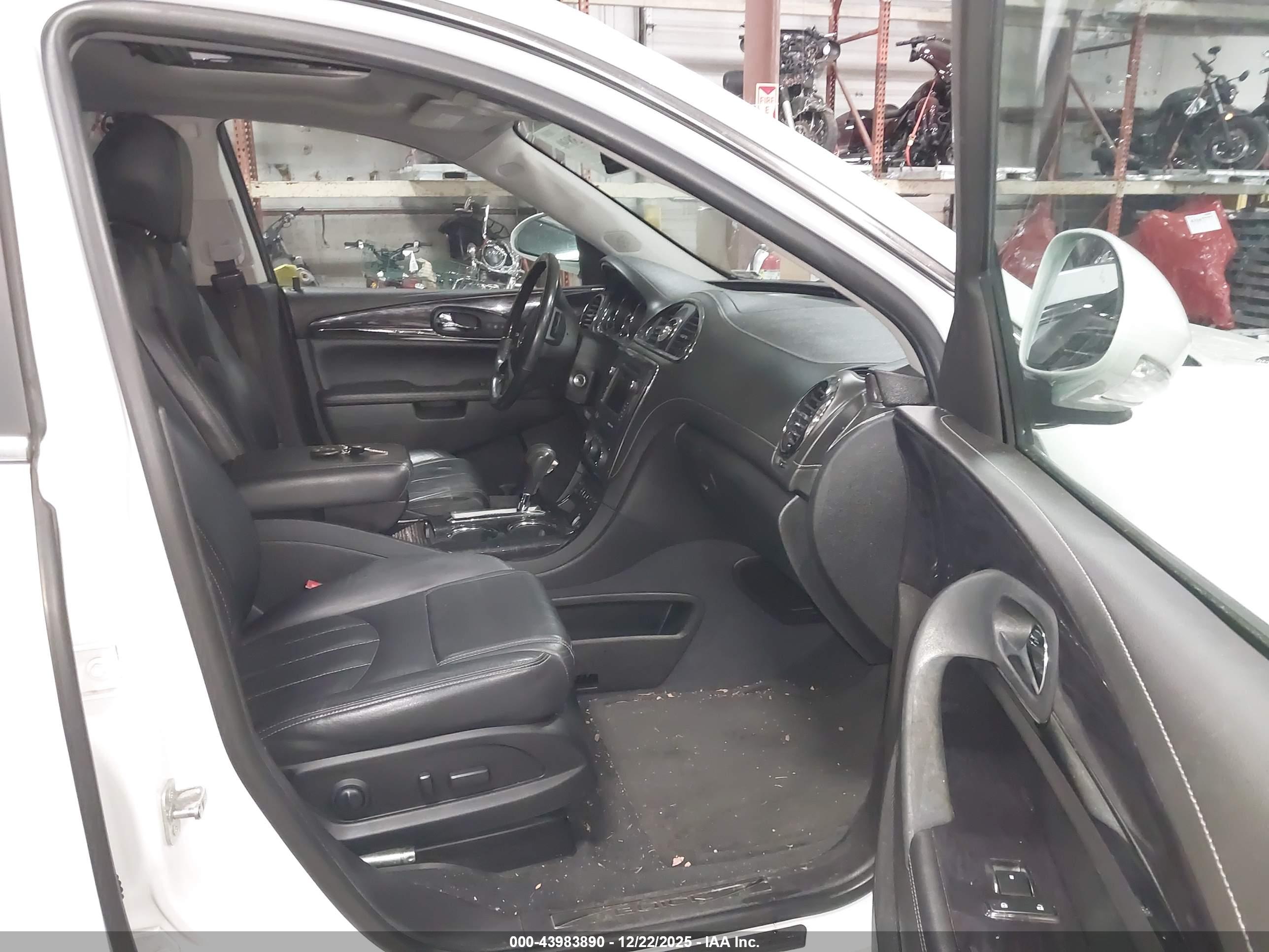 BUICK ENCLAVE image 5