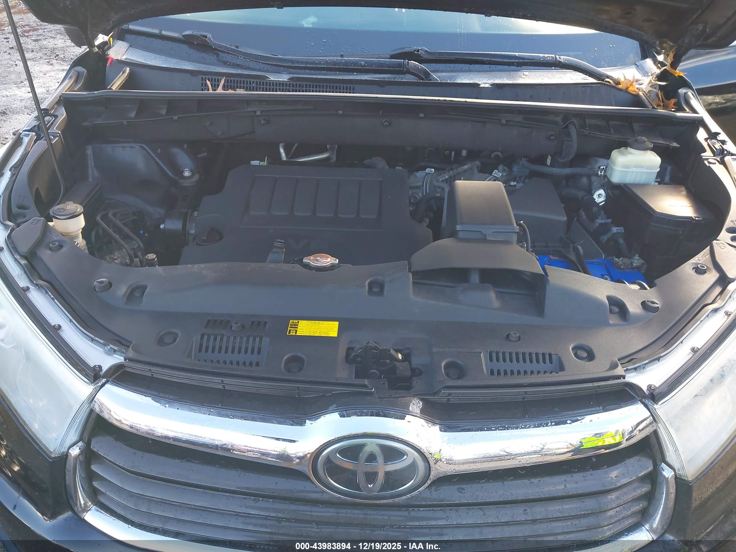 TOYOTA HIGHLANDER image 10