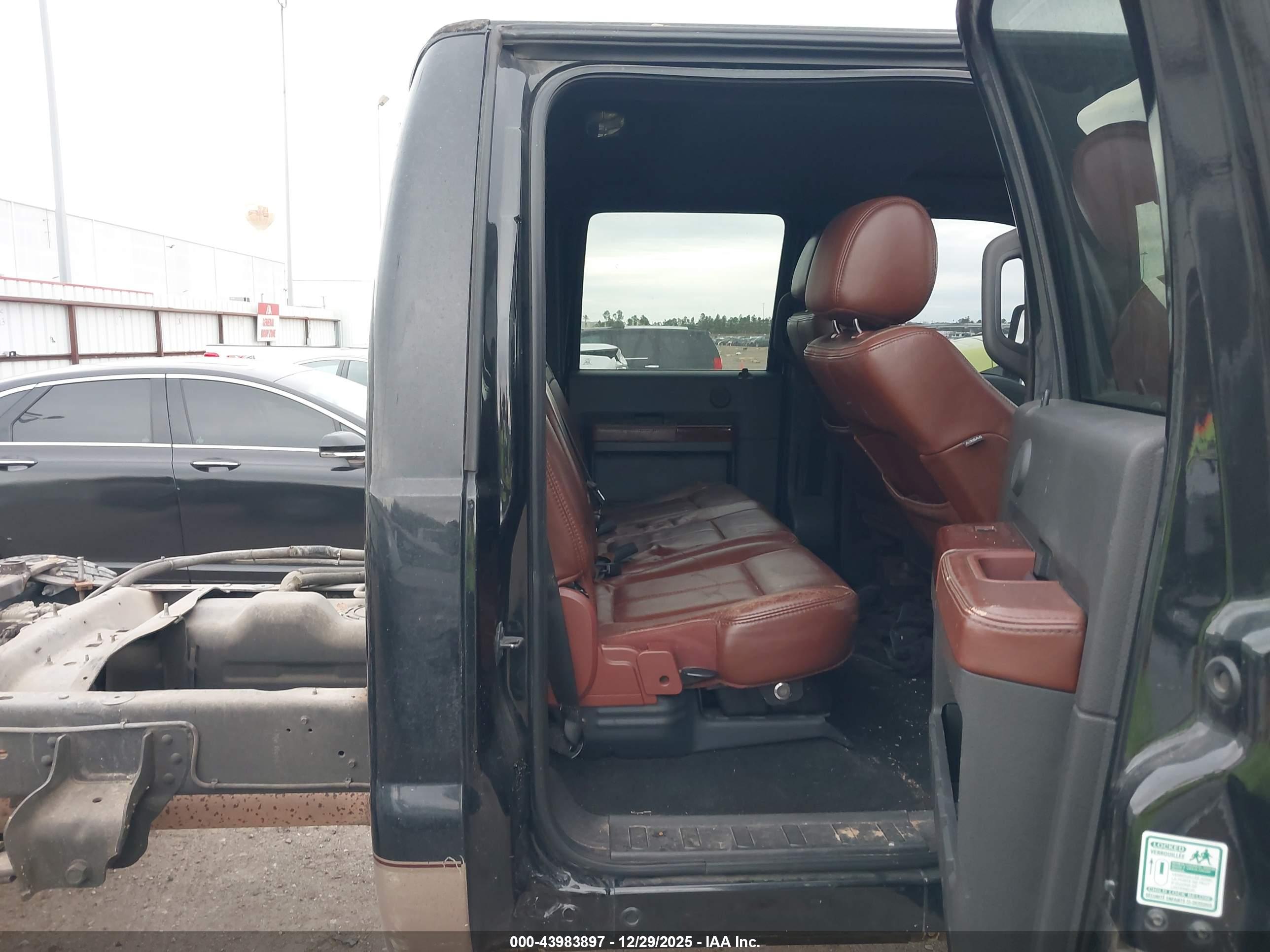 FORD F-350 image 8