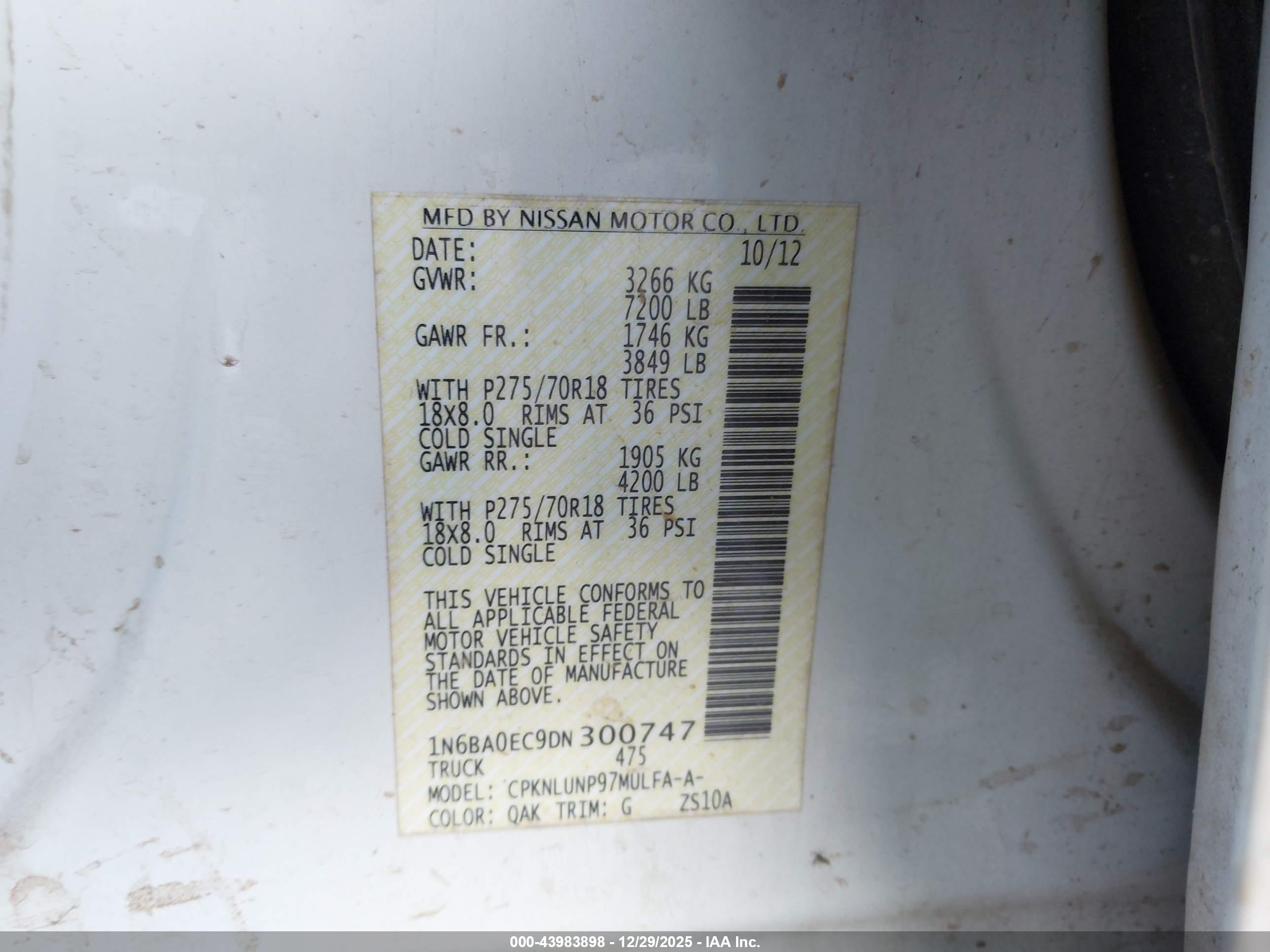 NISSAN TITAN image 9