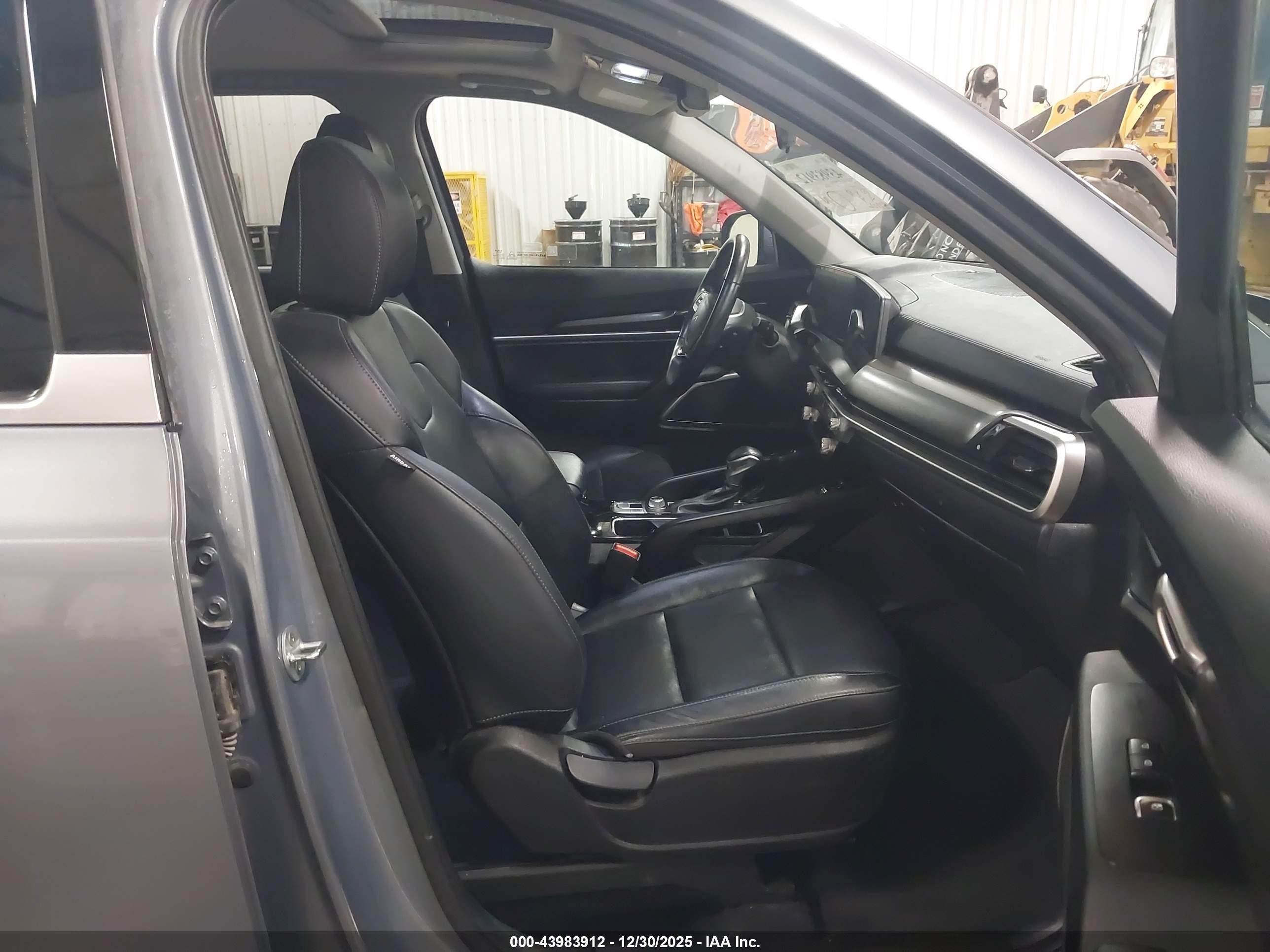 KIA TELLURIDE image 5