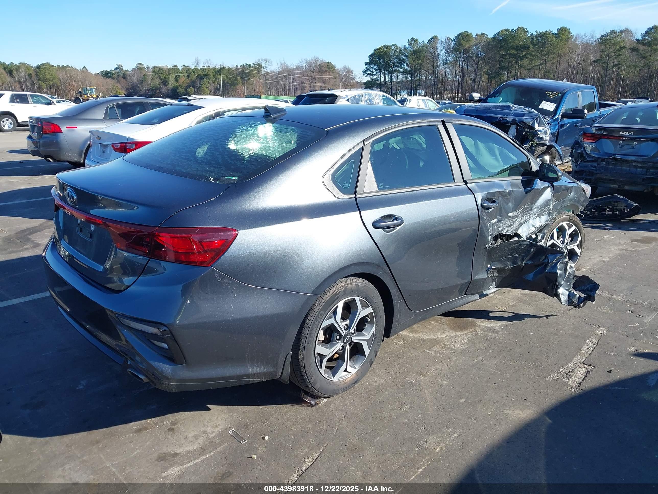 KIA FORTE image 4