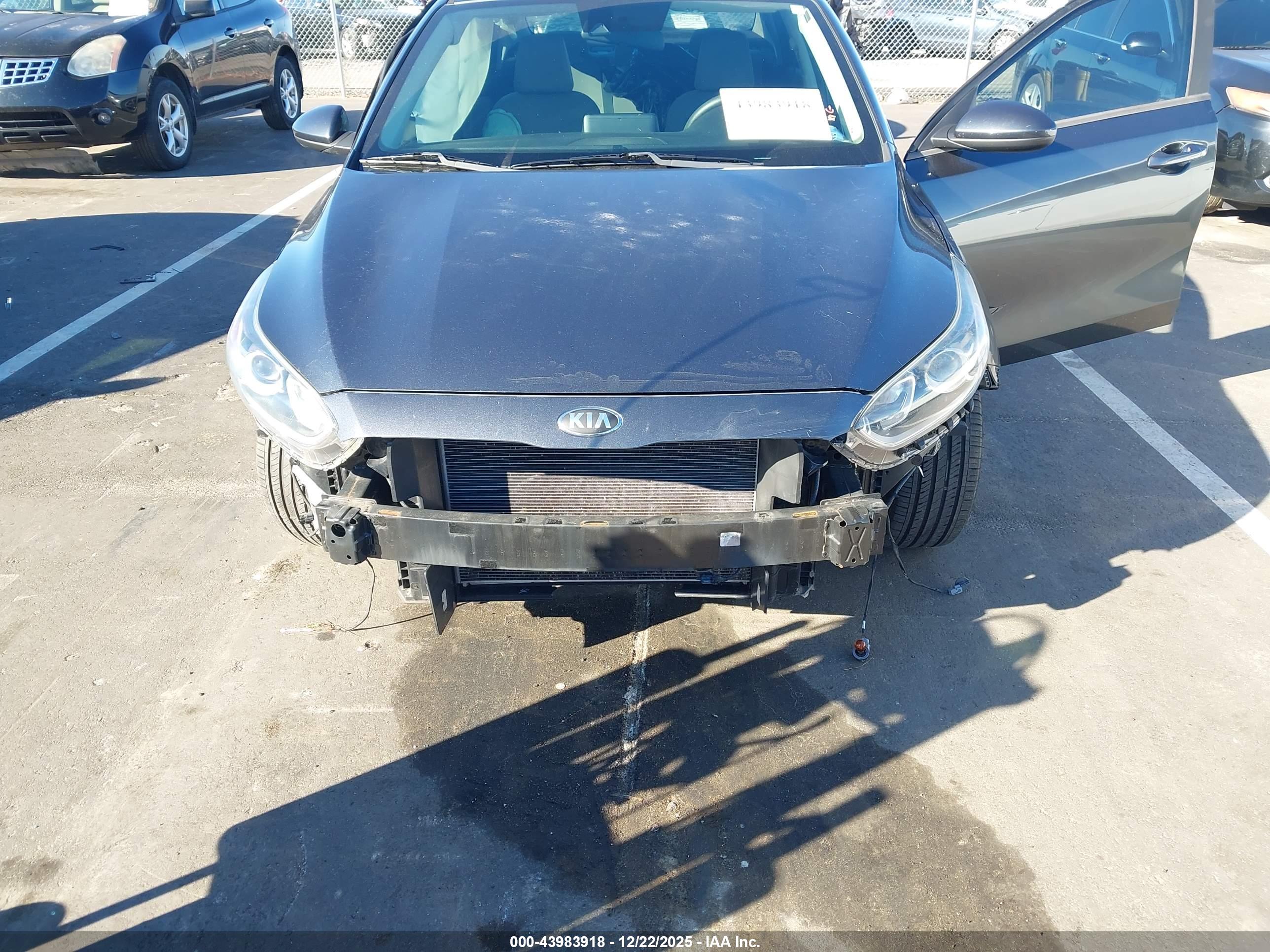 KIA FORTE image 6