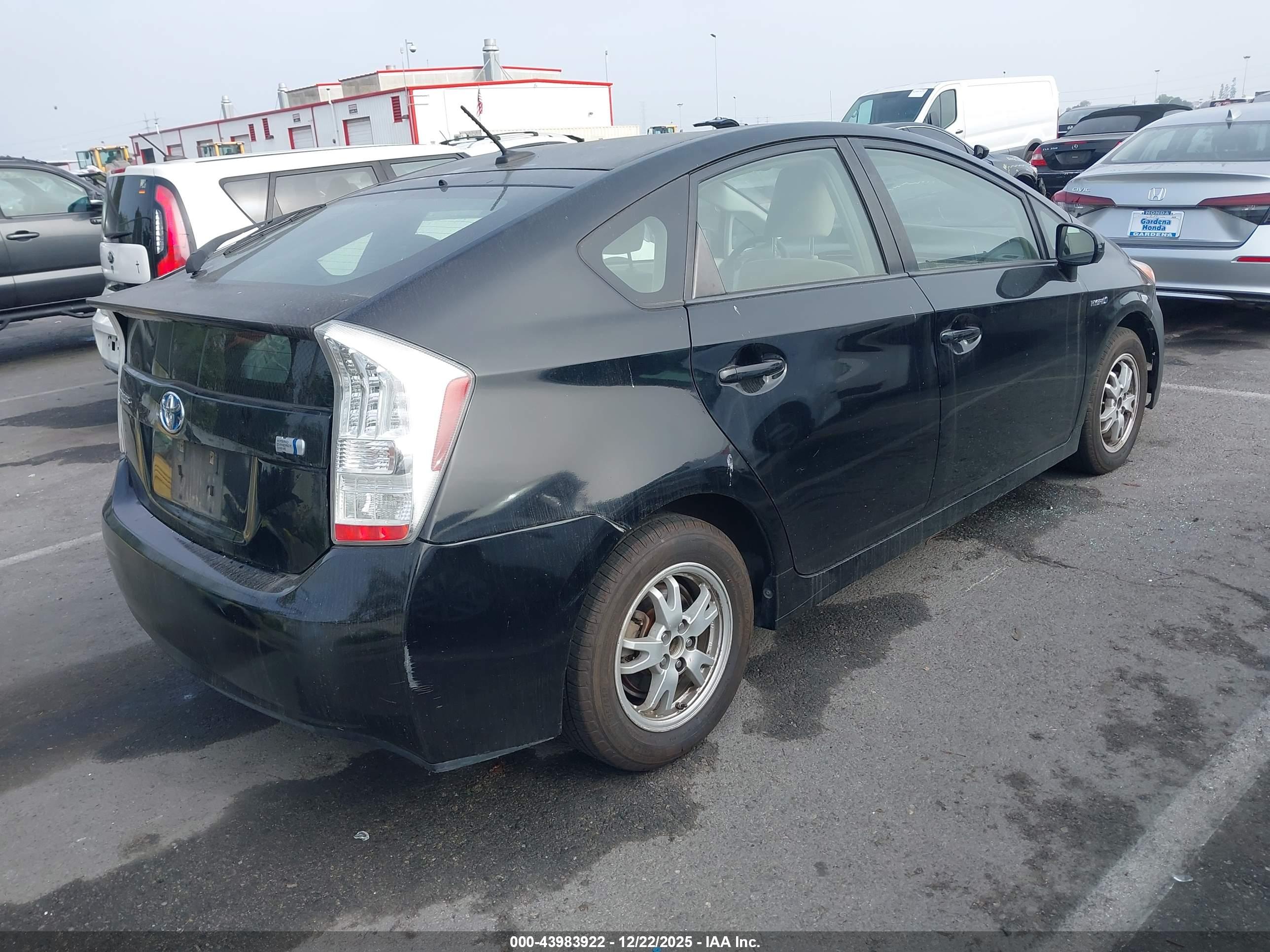 TOYOTA PRIUS image 4
