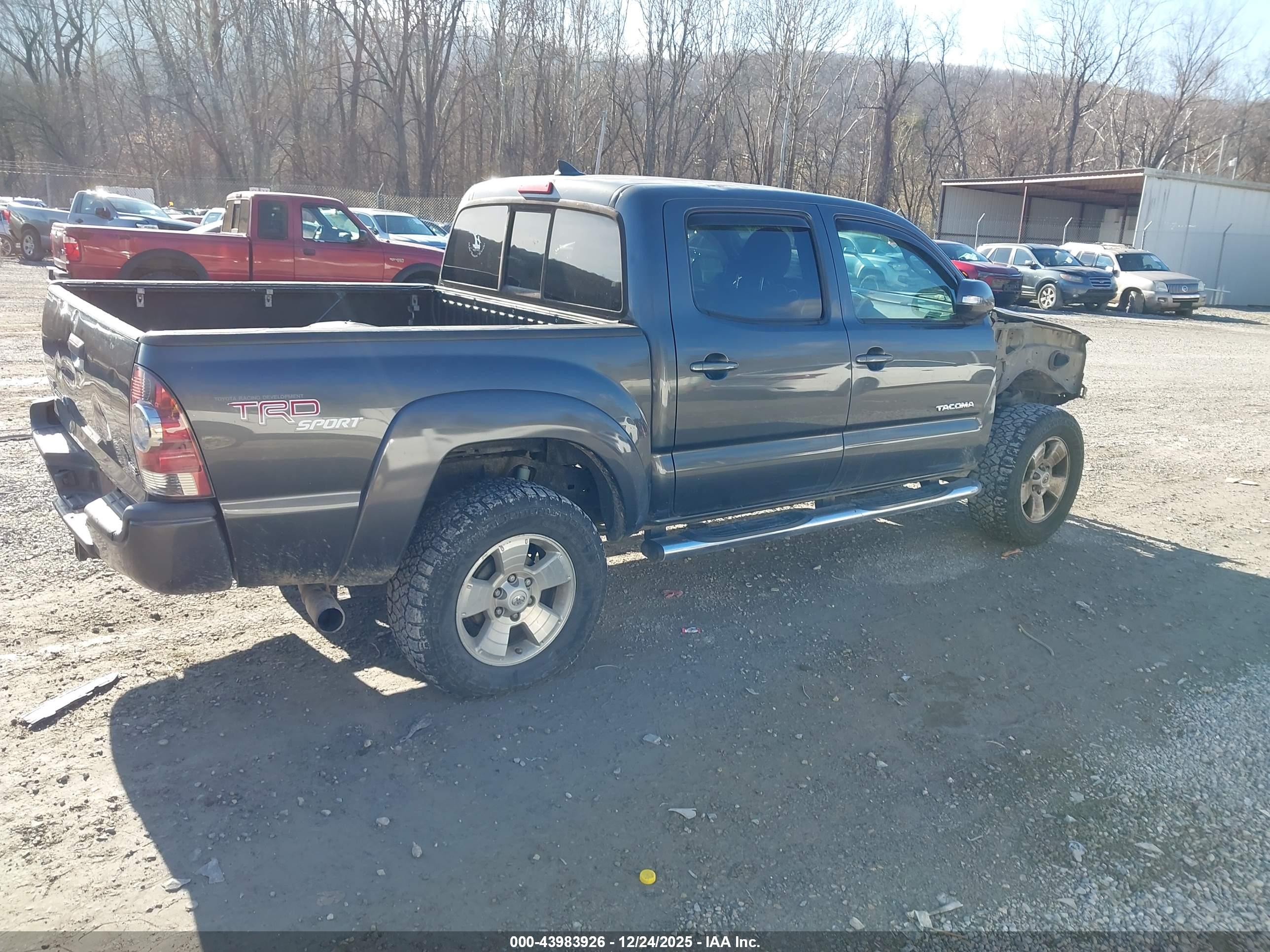 TOYOTA TACOMA image 4