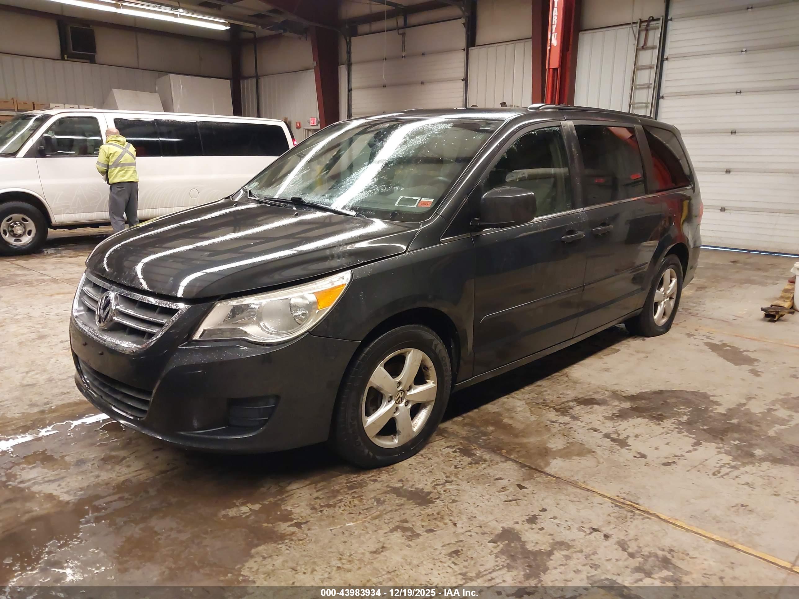 VOLKSWAGEN ROUTAN image 2