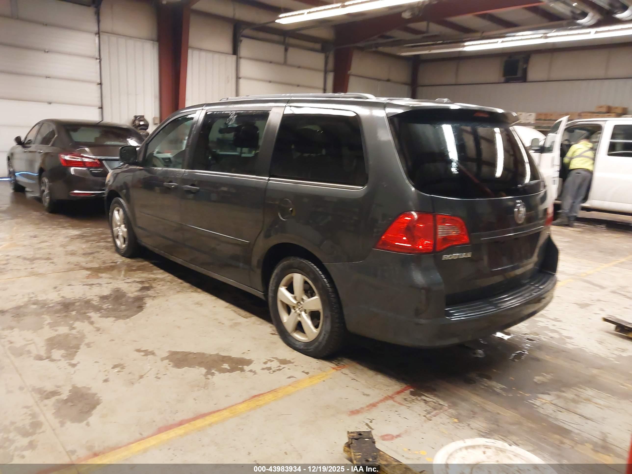VOLKSWAGEN ROUTAN image 3