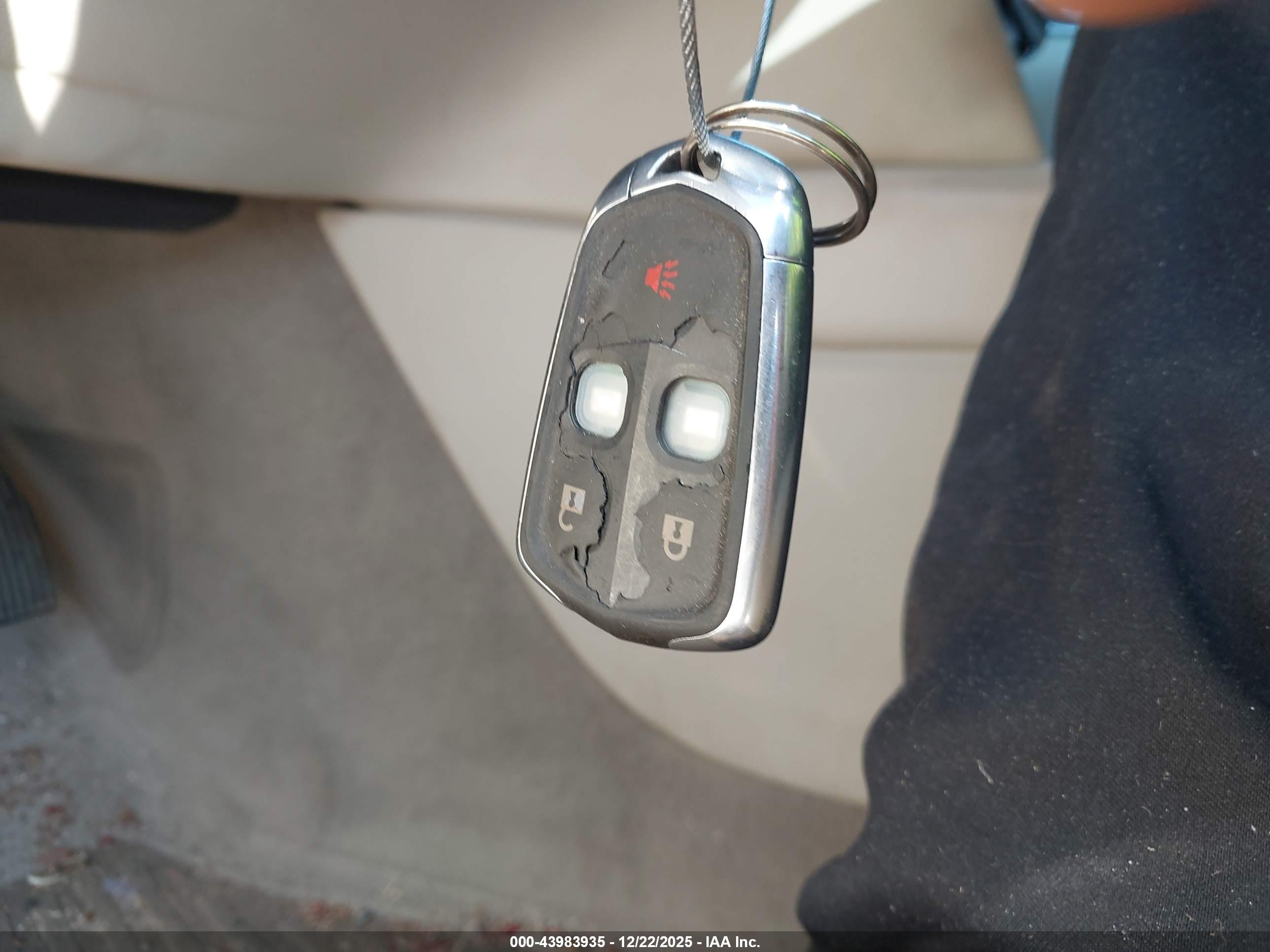 CADILLAC XTS image 11