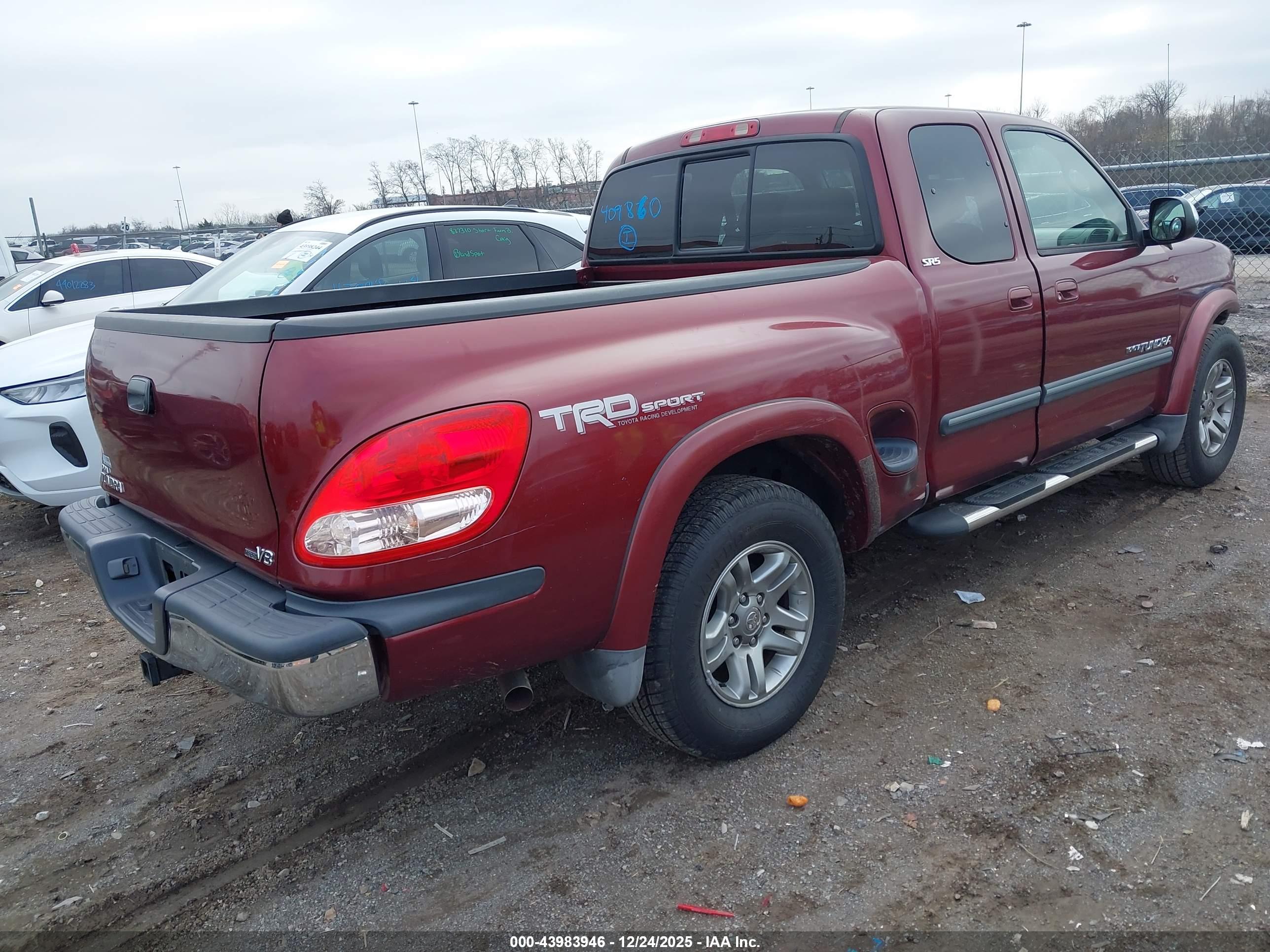 TOYOTA TUNDRA image 4