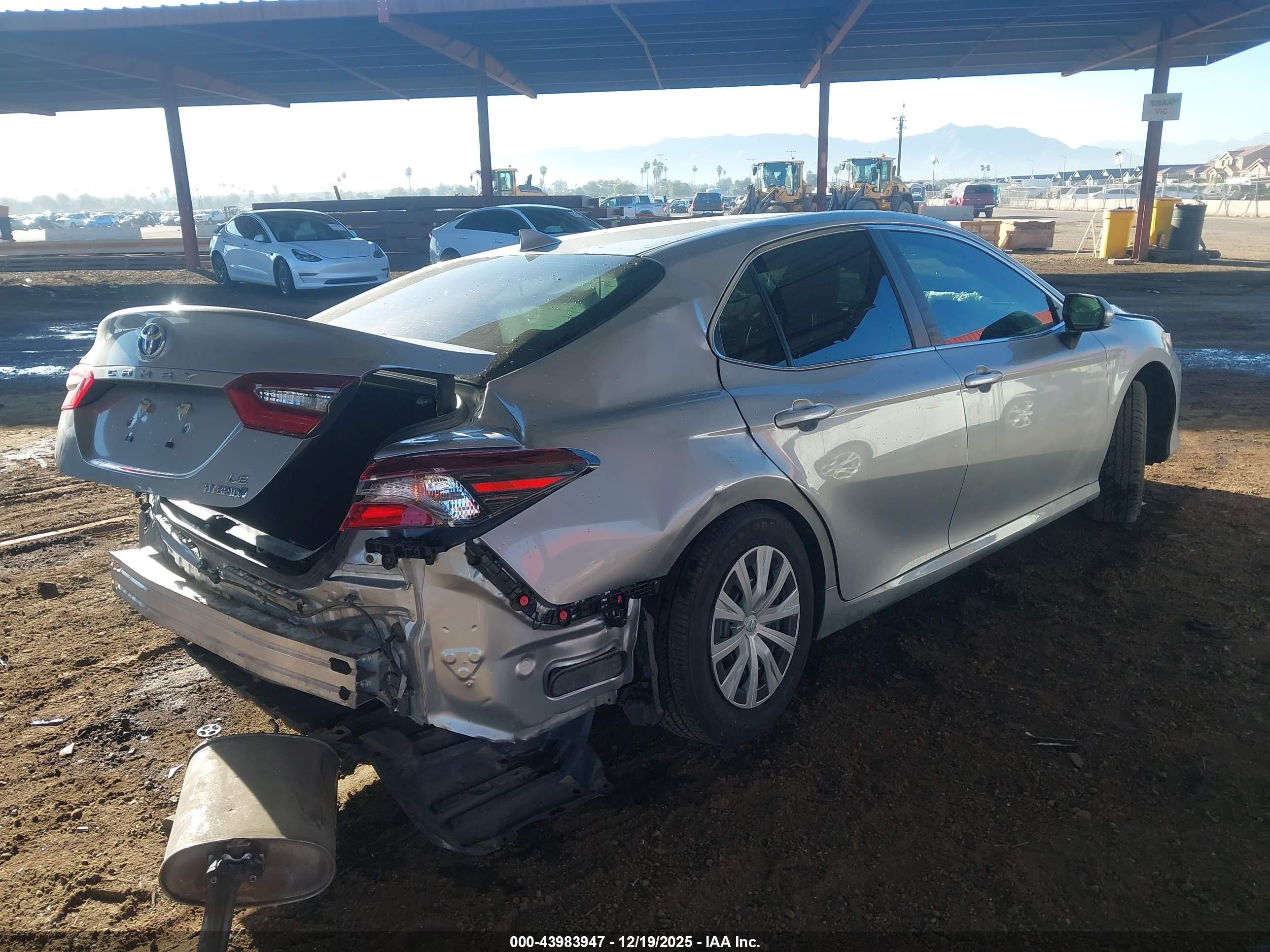 TOYOTA CAMRY image 4